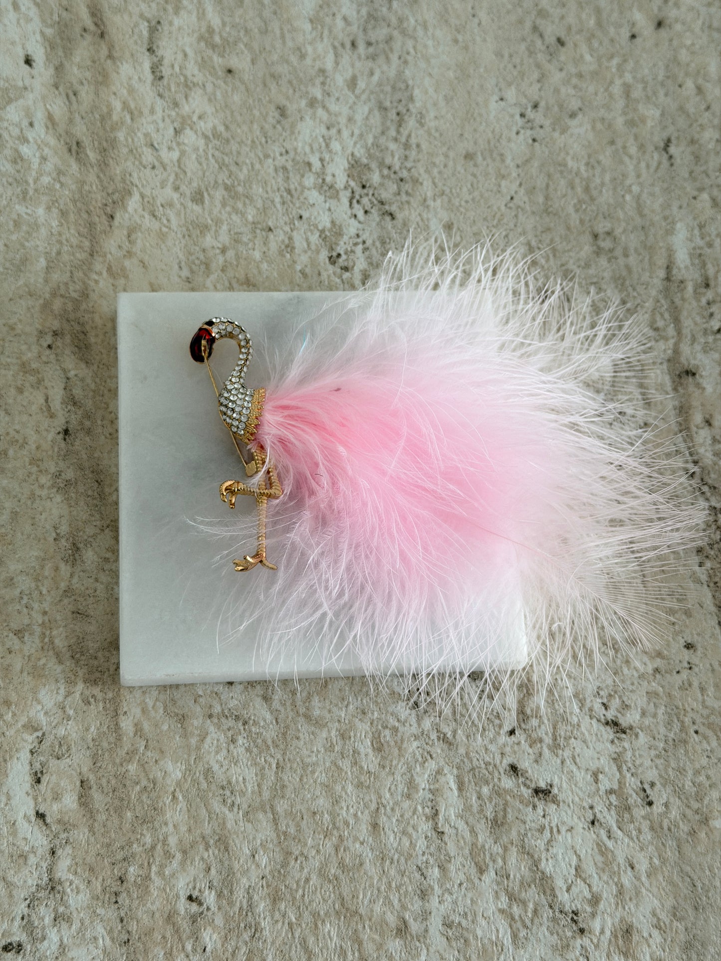 Tüylü Flamingo Broş - Toz Pembe