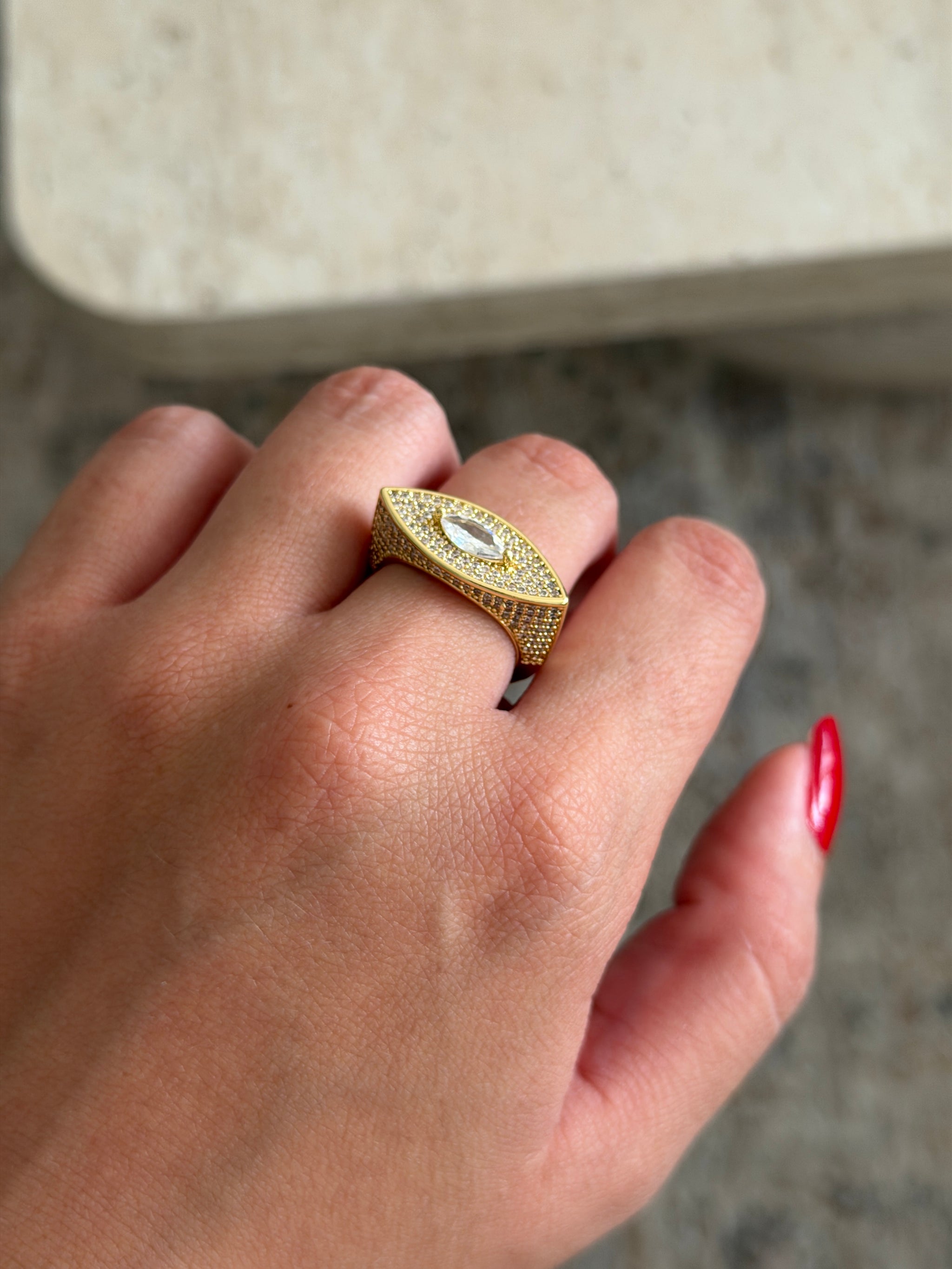 Göz Zirkon Taşlı Gold Ayarlanabilir Kadın Yüzük