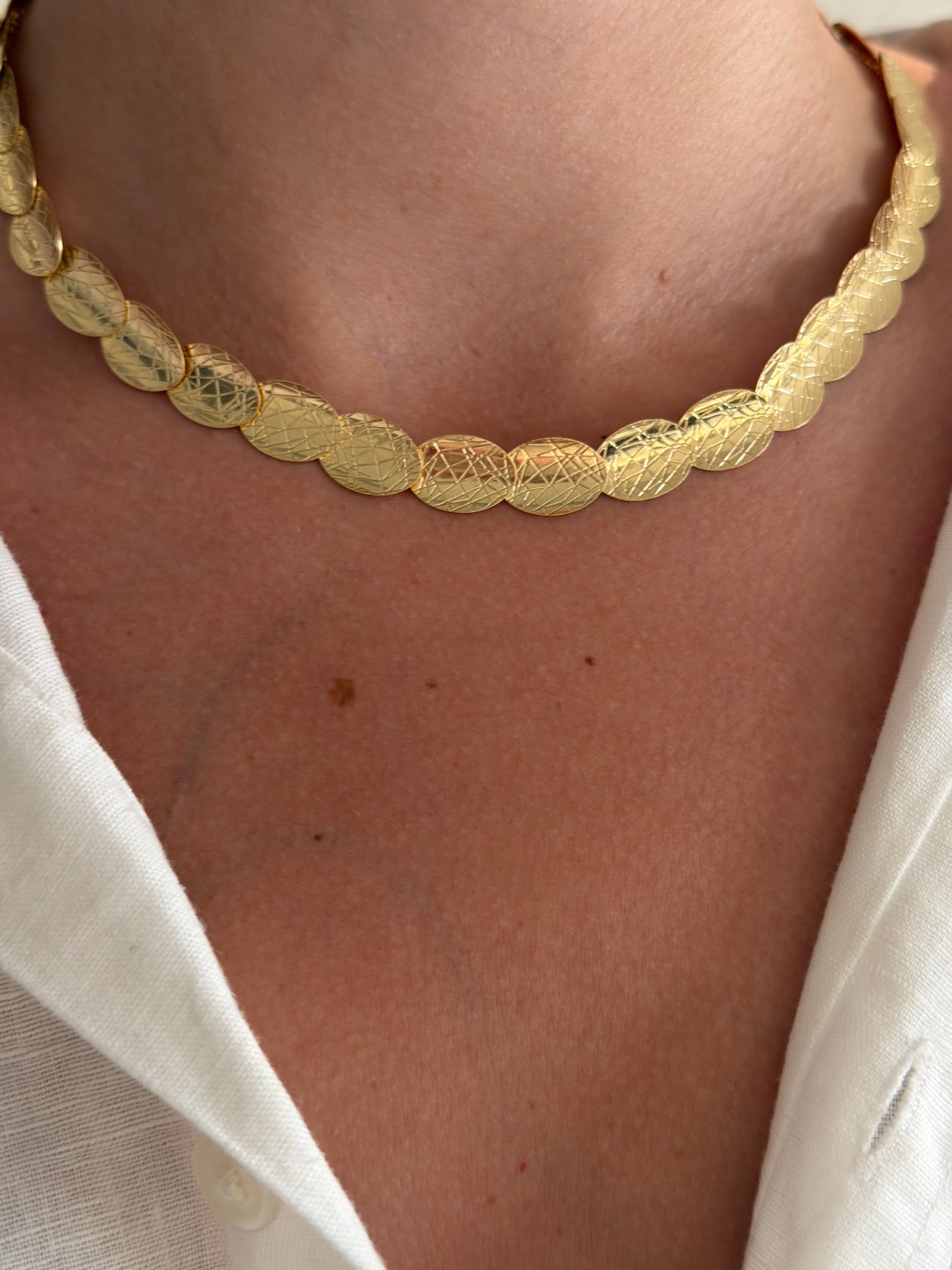 Yılan Deri Görünümlü Pul Choker Kolye