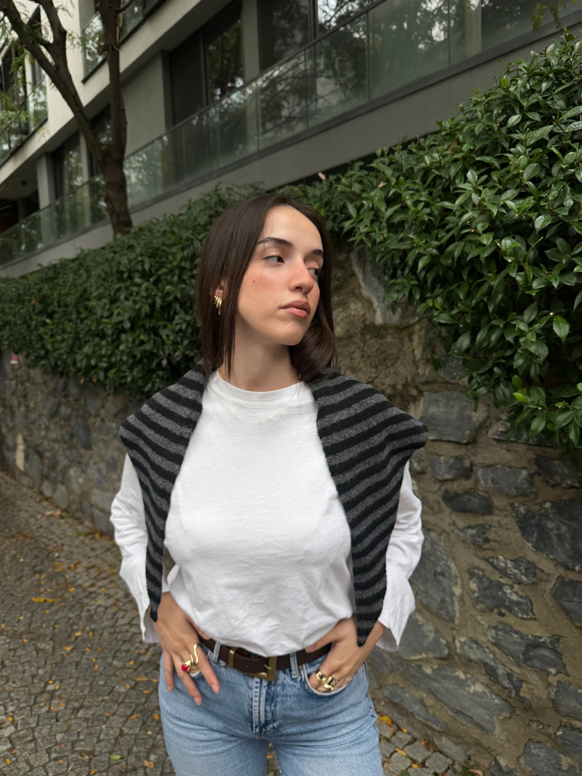 Siyah Gri Çizgili Üçgen Kadın Şal