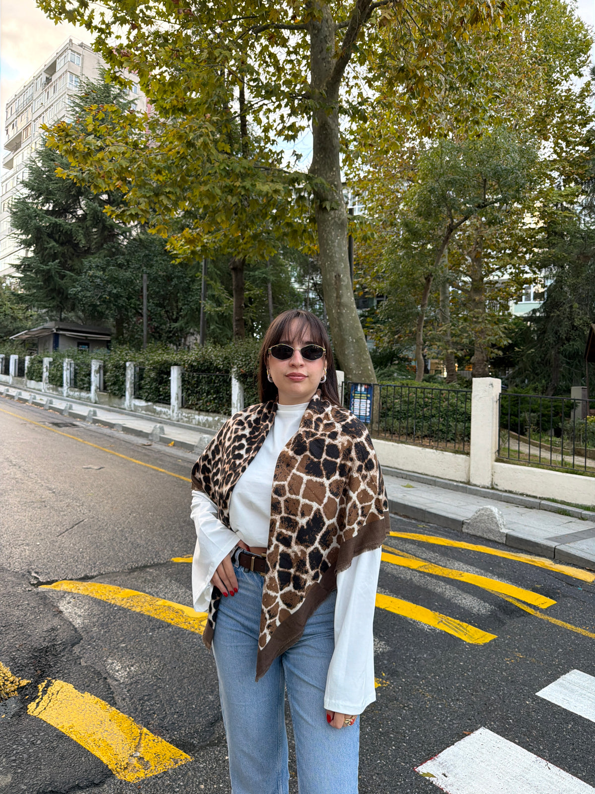 Animal Print Yumuşak Dokulu Kare Kadın Şal