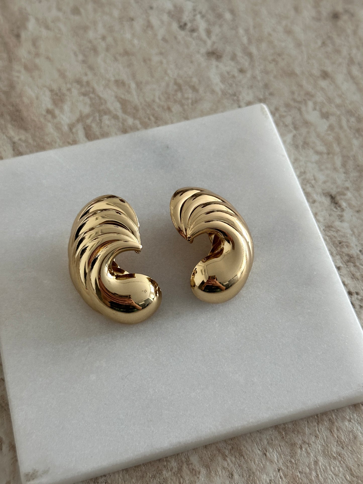 Kabuk Gold Kadın Küpe