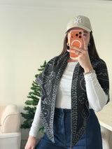 Gri Siyah Etnik Desenli Triko Şal