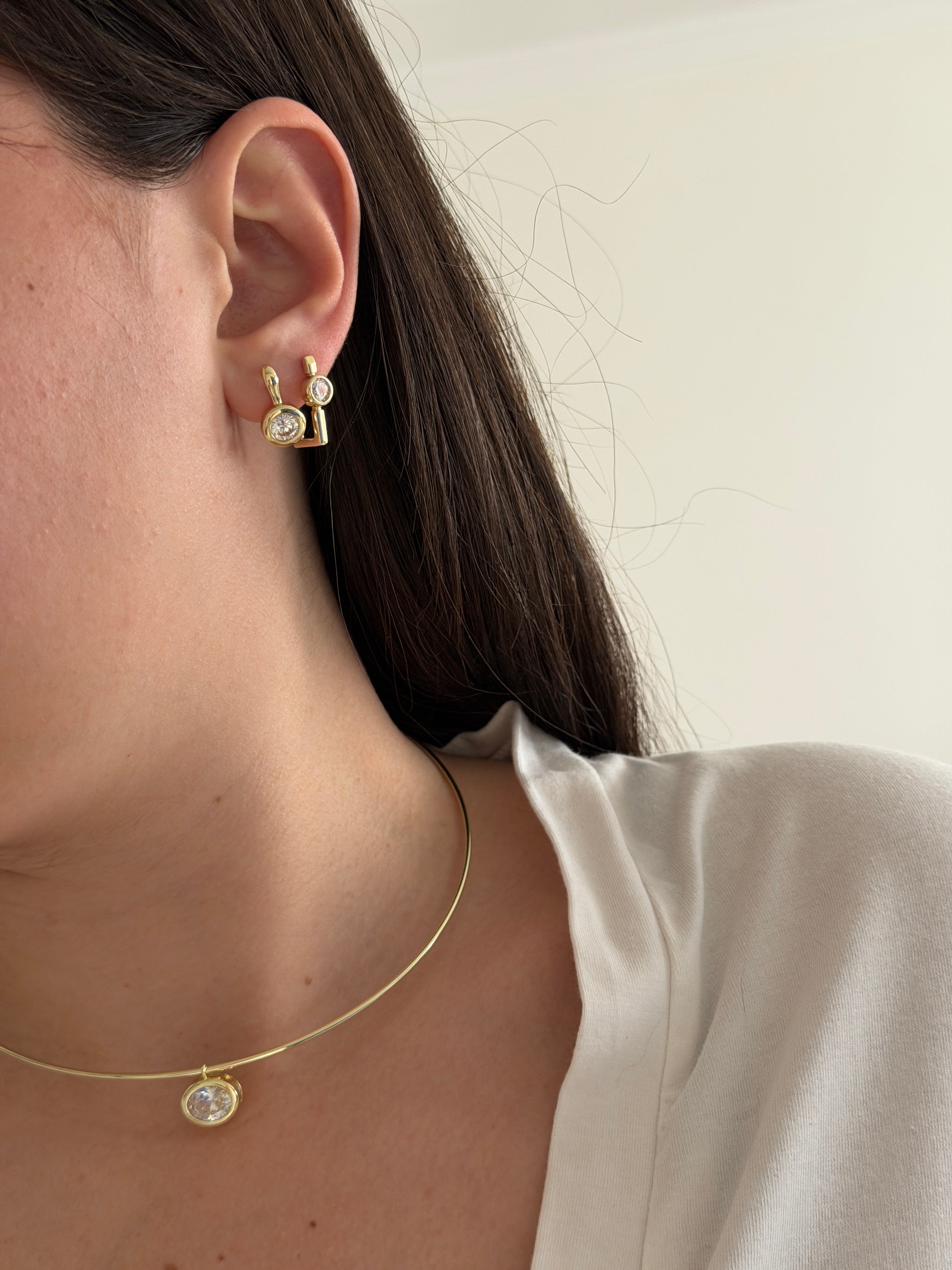Markiz Kesim Top Taş Kadın Küpe