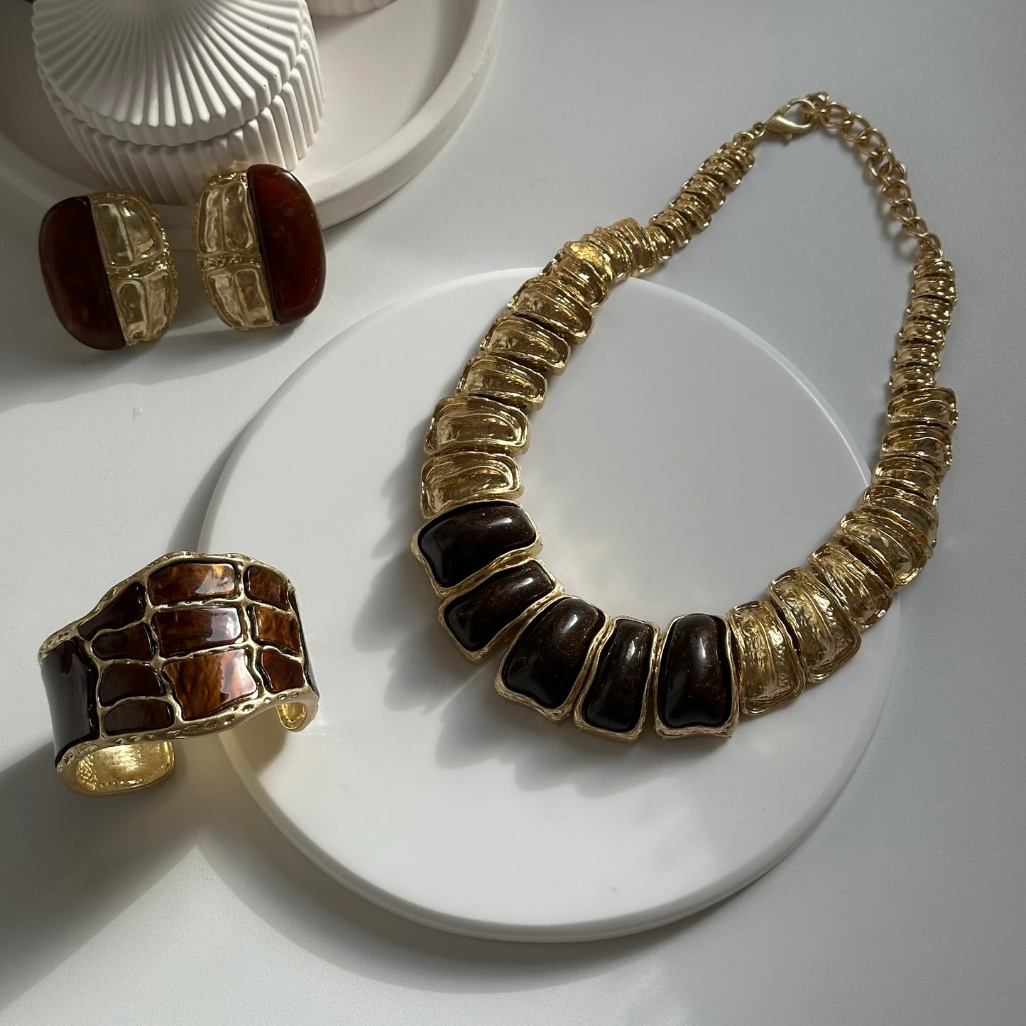 Kahve Metal Parçalı Kolye