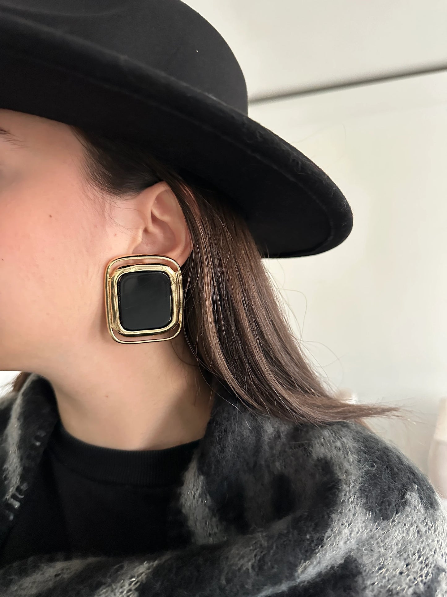 Büyük Kare Gold Küpe