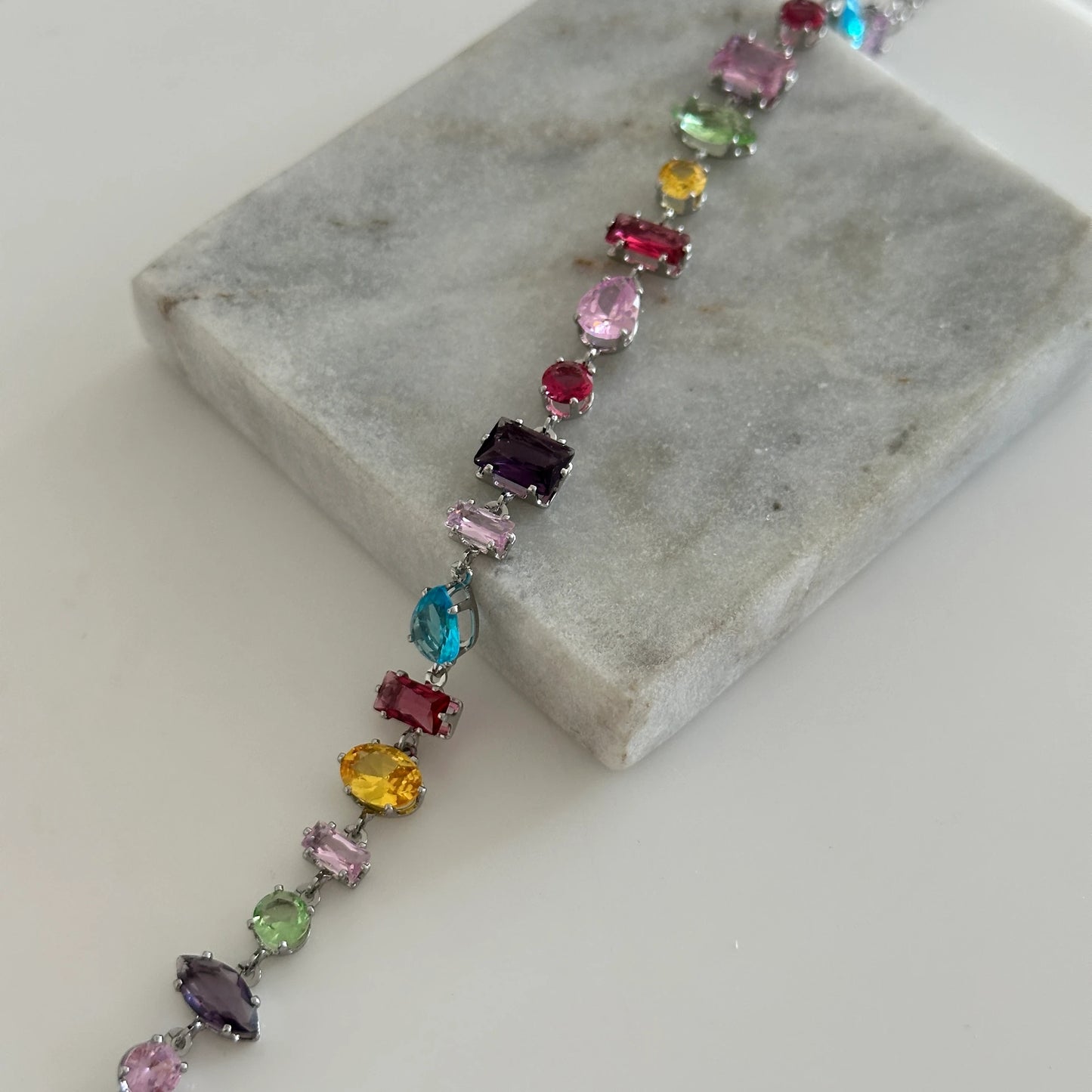 Tasarım Taş Kadın Bileklik