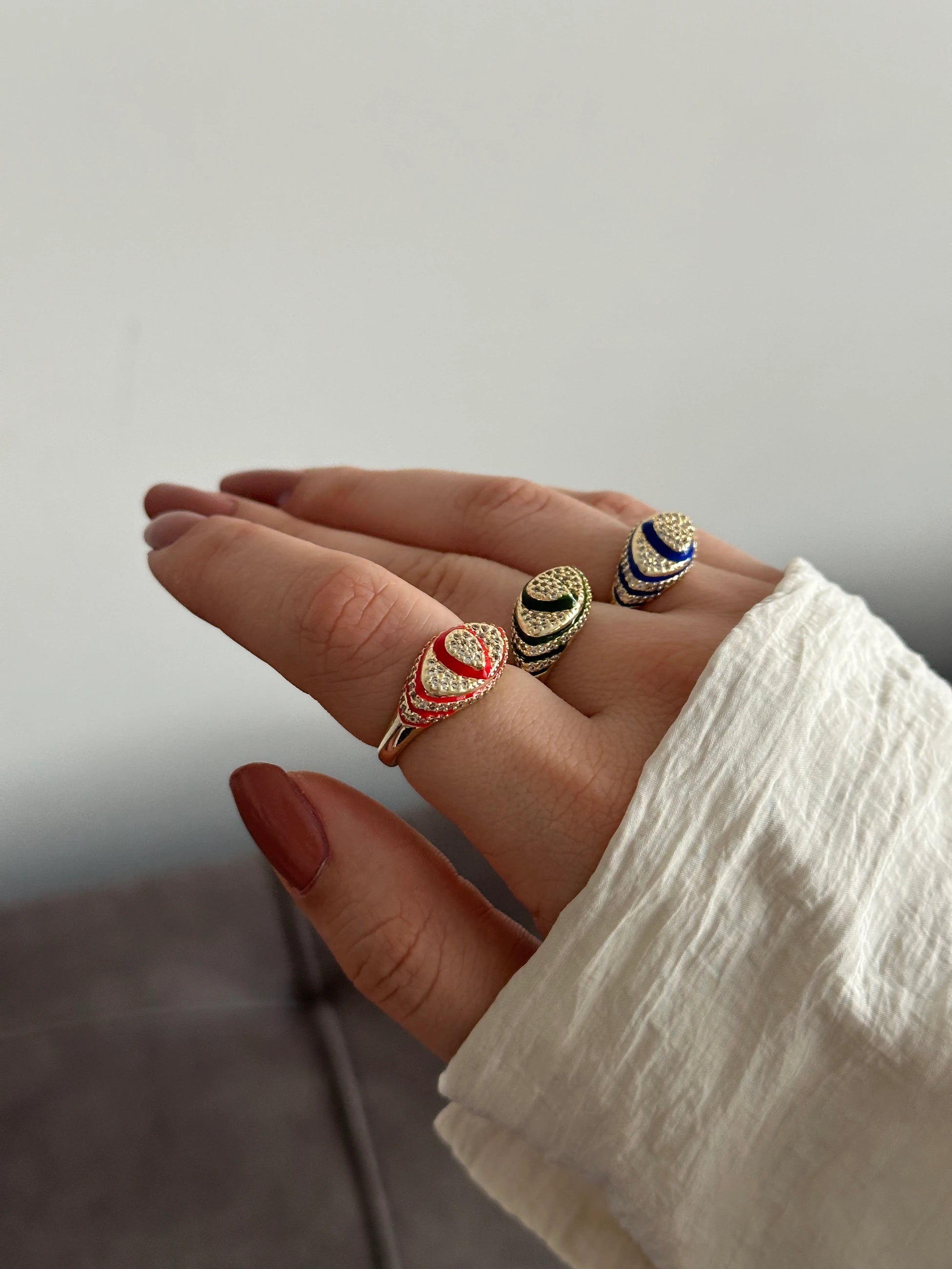 Renkli Medusa Göz Kadın Yüzük