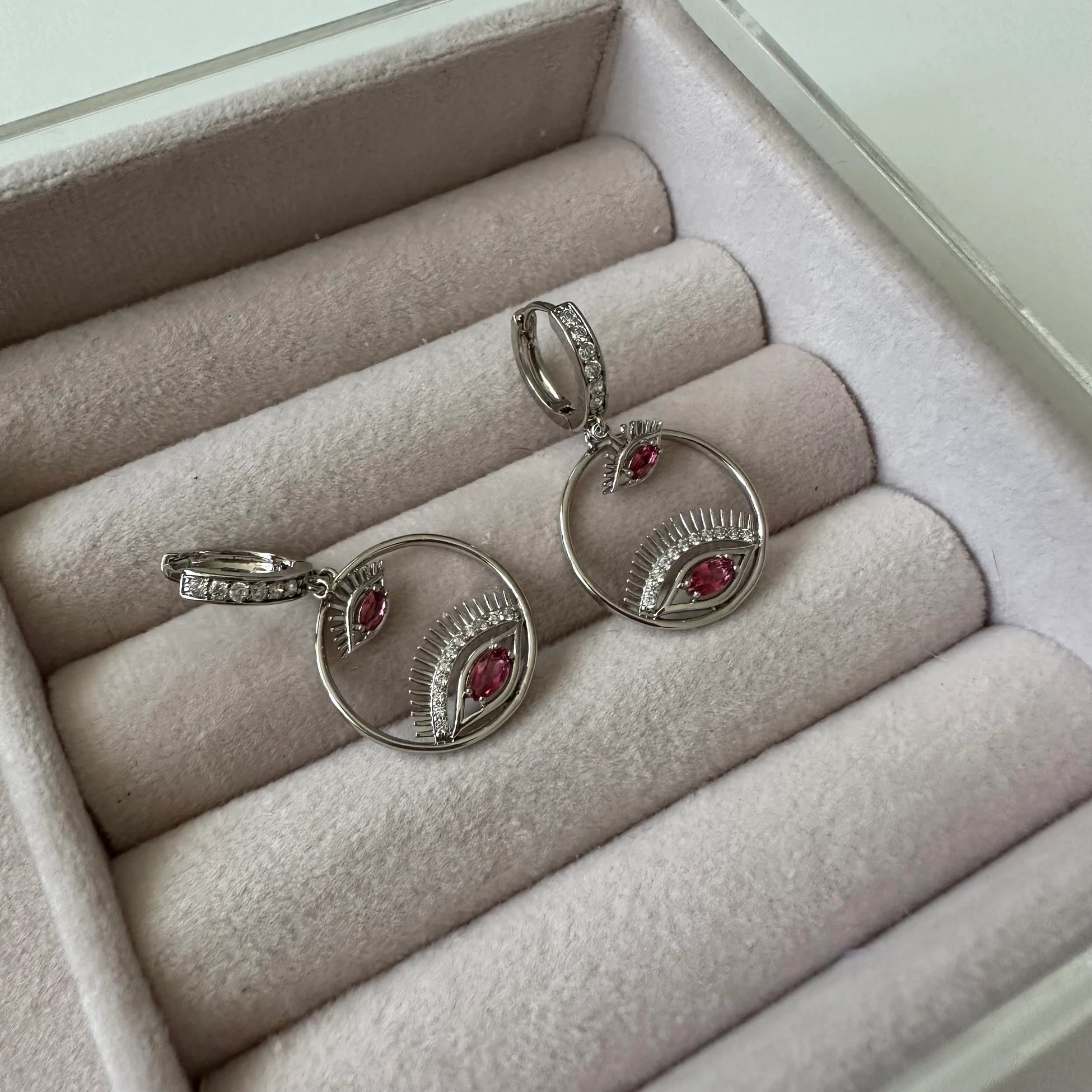 Göz Medusa Gümüş Renk Küpe