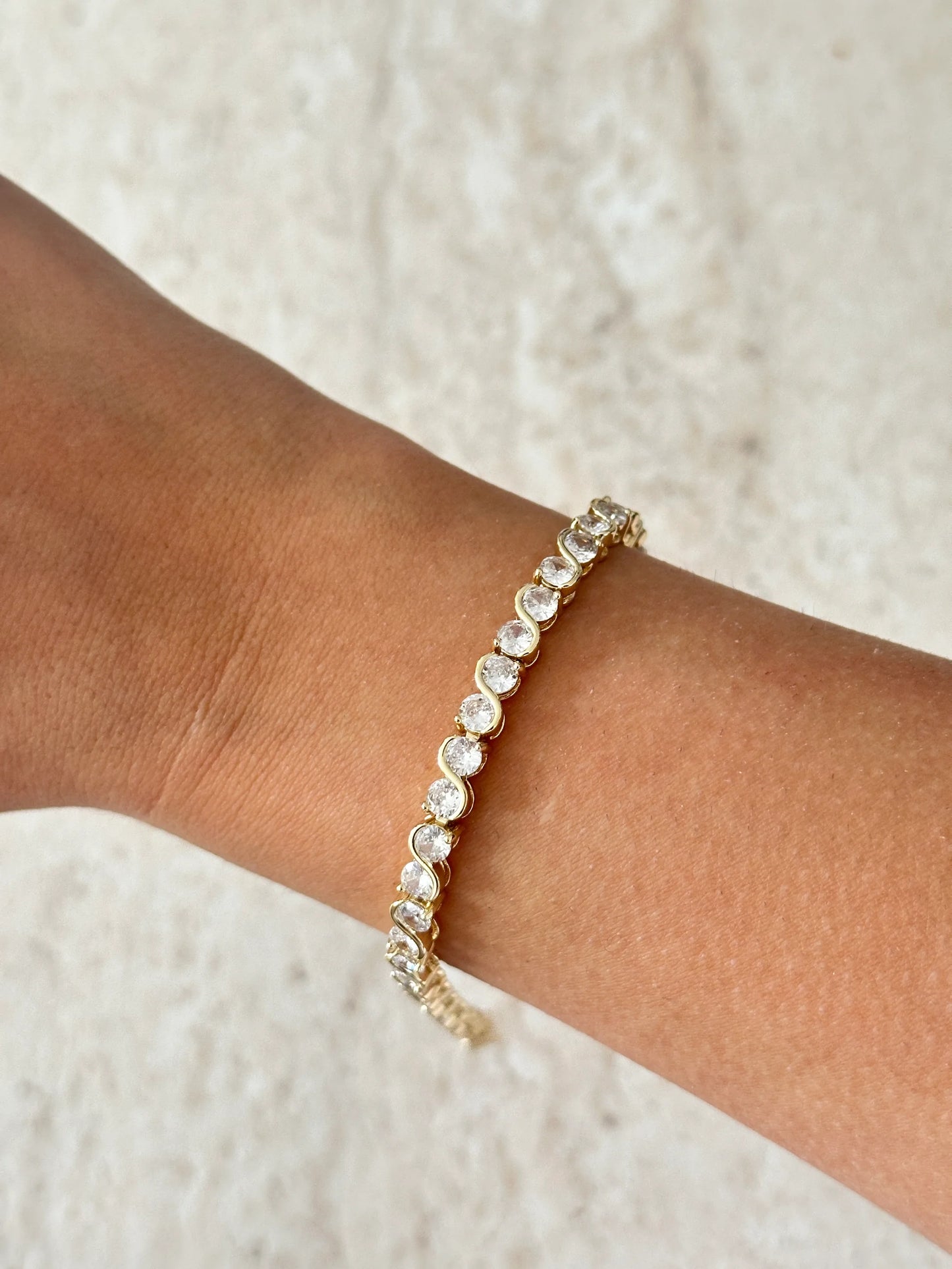 Gold Parçalı Su Yolu Kadın Bileklik