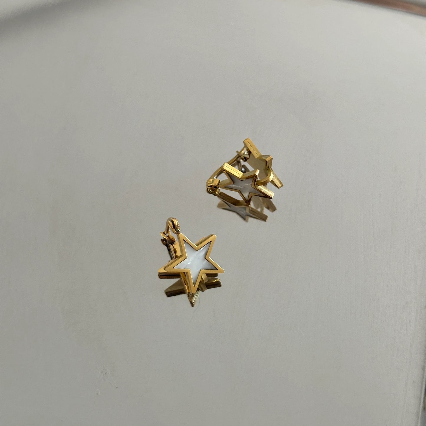 Sedefli Yıldız Çelik Kadın Küpe