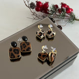 Leopar Kalp Marka Koyu Renk Küpe