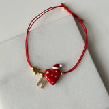 Yılbaşı Şapkalı Kalp Murano Cam Boncuk Kişiye Özel Harf Kadın Şans Bilekliği