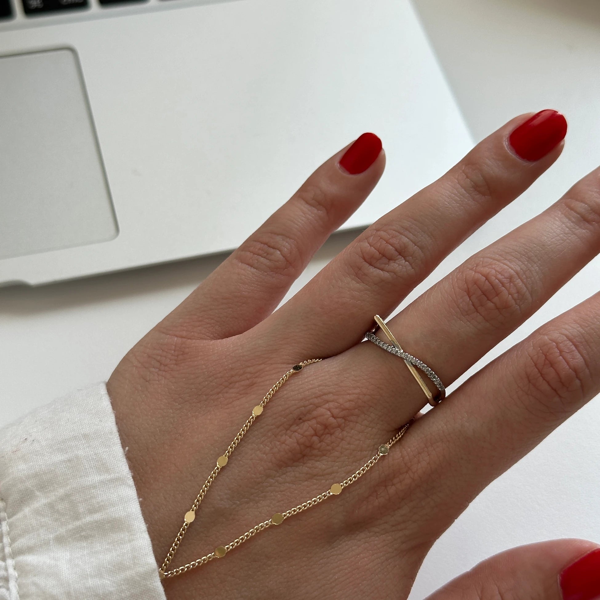 İnce Zirkon Taş Kadın Yüzük