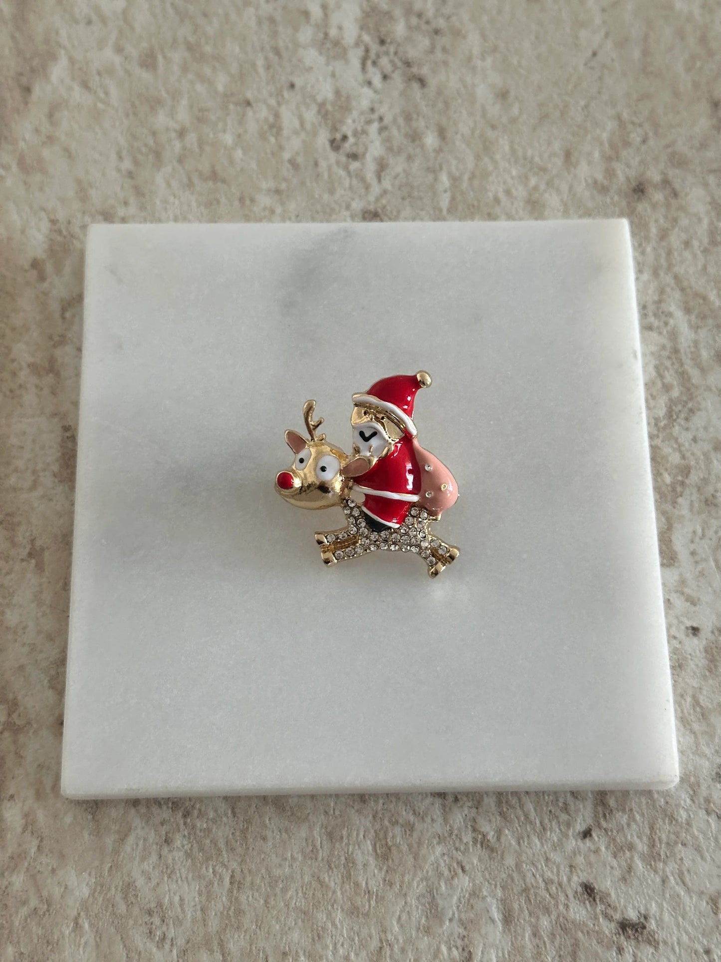 Noel Baba Geyiği Yılbaşı Broşu