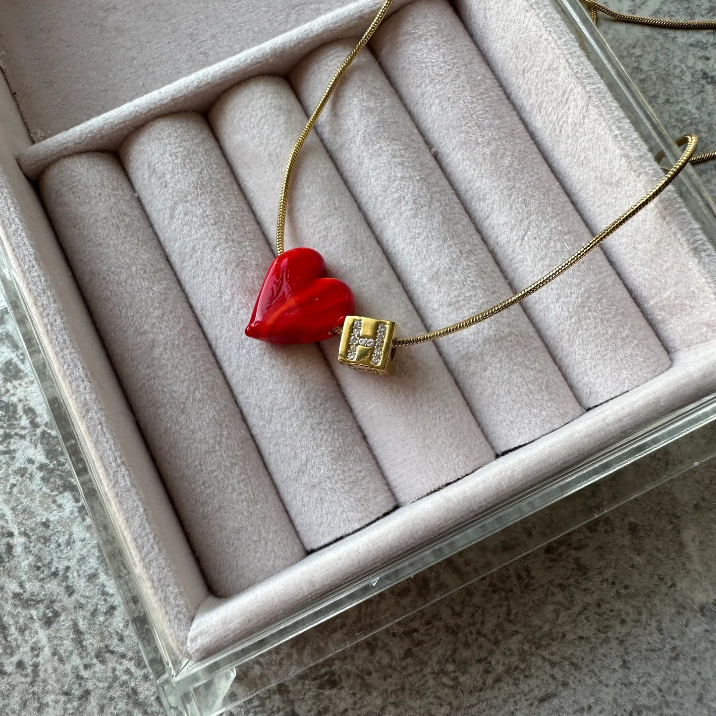 Kalp Murano Cam Boncuk Küp Harf Kolye