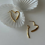 Kuyruklu Kalp Çelik Küpe