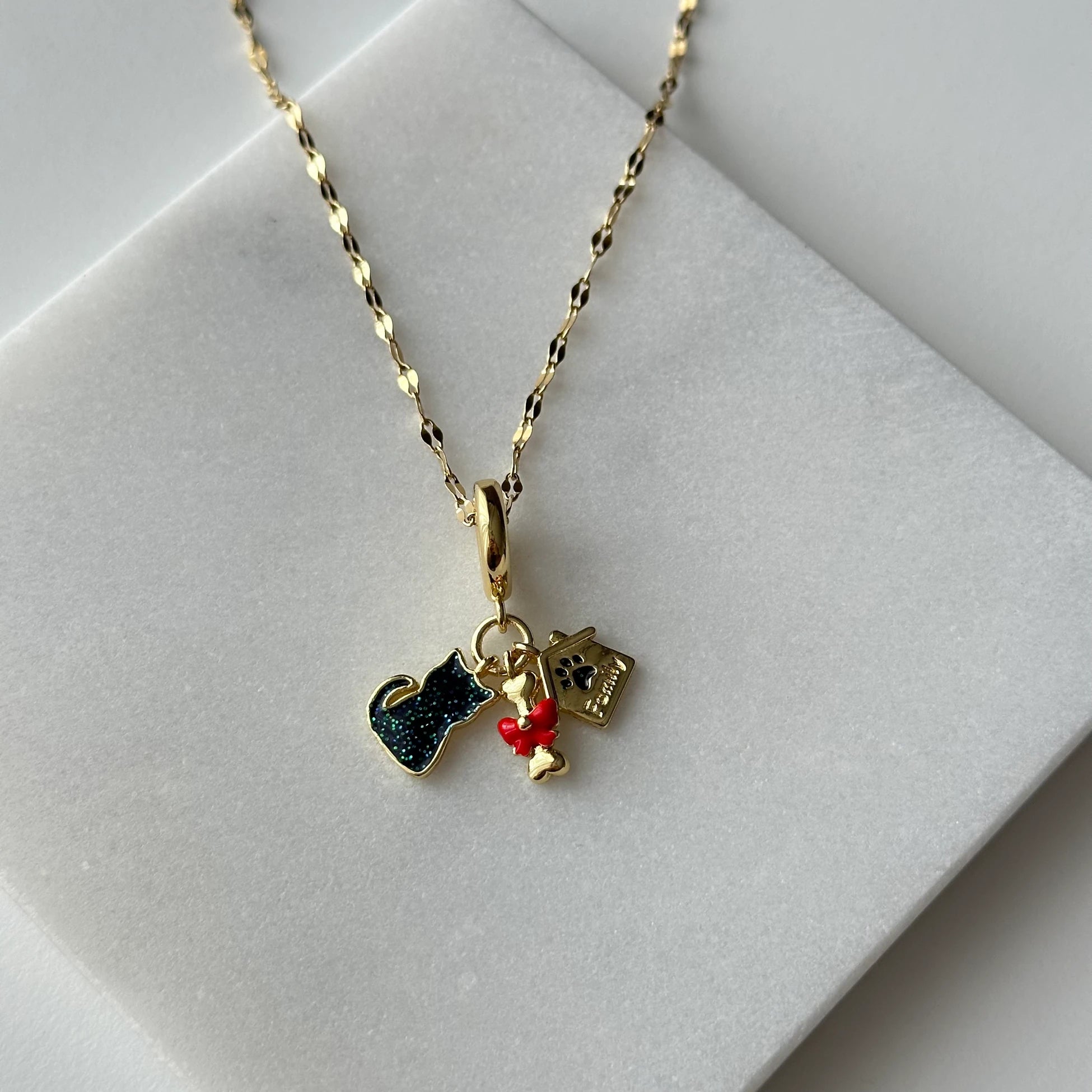 Manifest Charm Kolye (Kedi Sever)