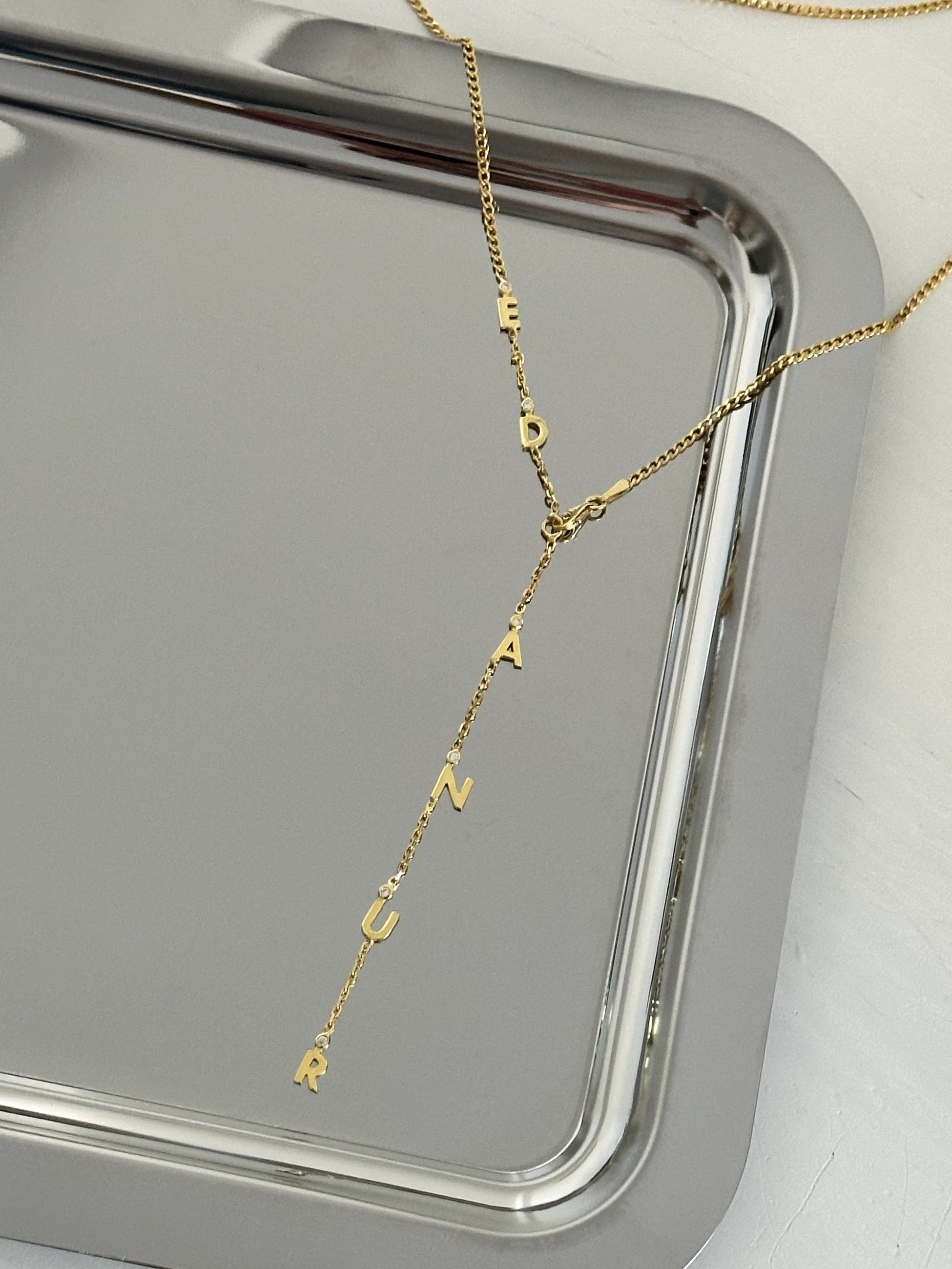 Dekolte İsim Kolye Nokta Taşlı (925 gümüş)