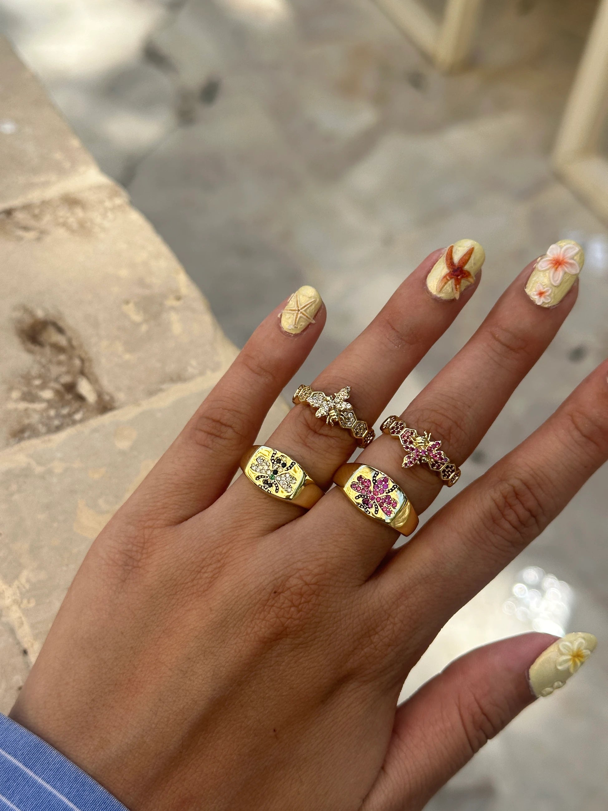 Arı Gold Kadın Yüzük