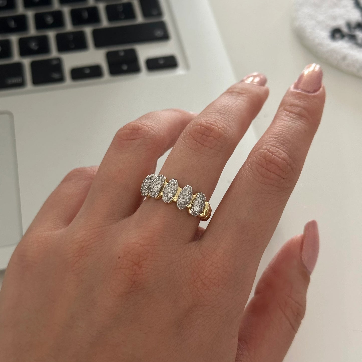 Sıralı Zirkon Taş Yüzük