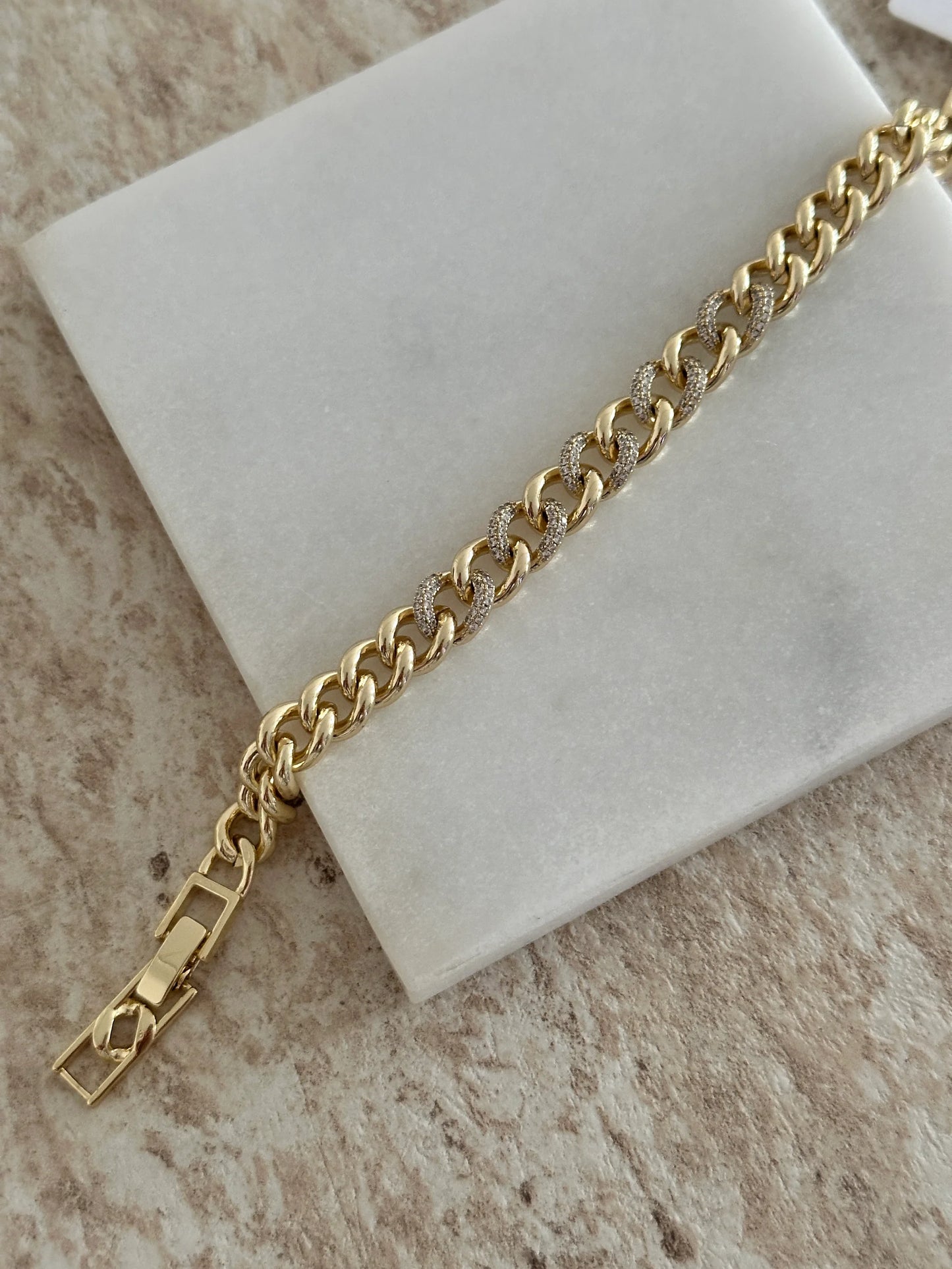 Kalın Zincir Zirkon Taş Kadın Bileklik