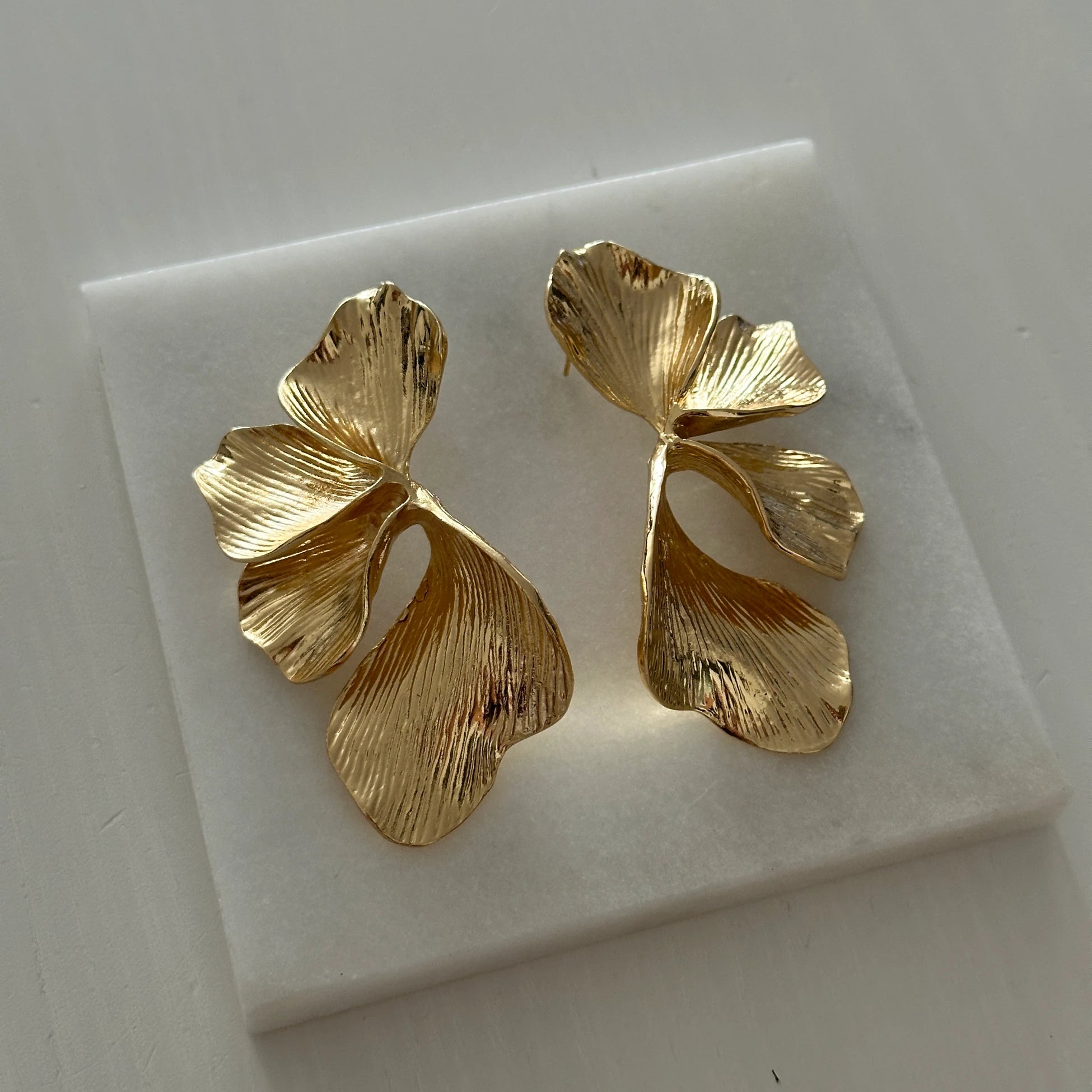 ZR Yaprak Kadın Küpe