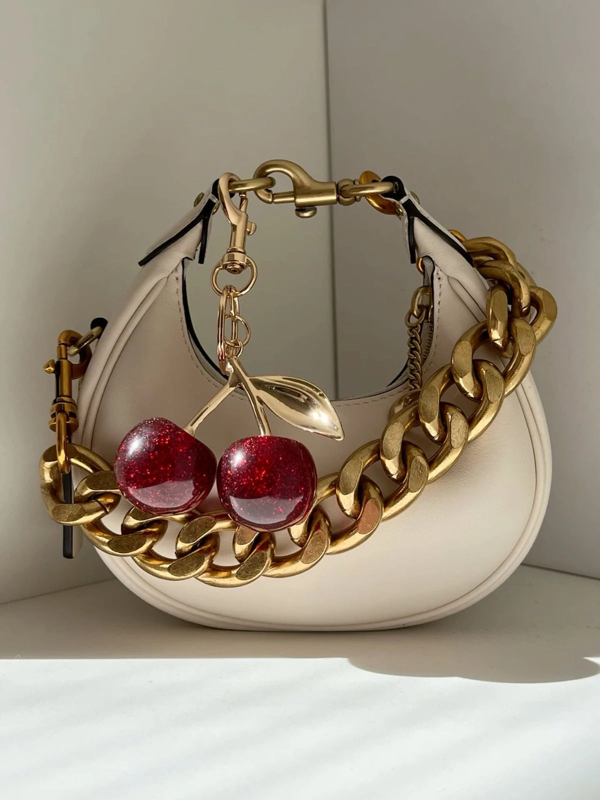 Kiraz Çanta Aksesuarı