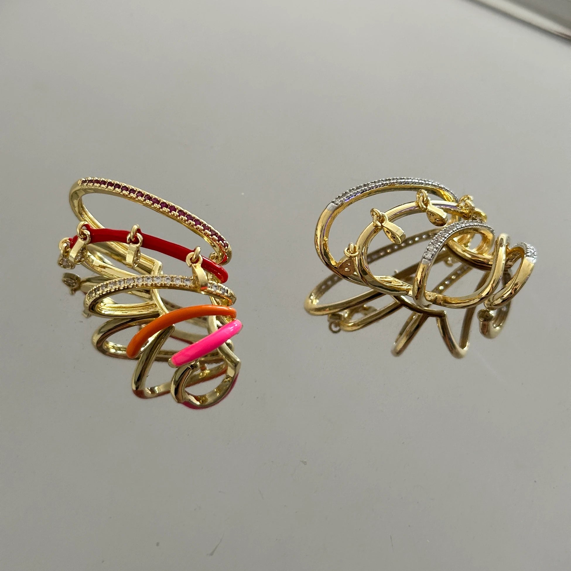 Taşlı Sarmal Kıkırdak Kadın Küpe