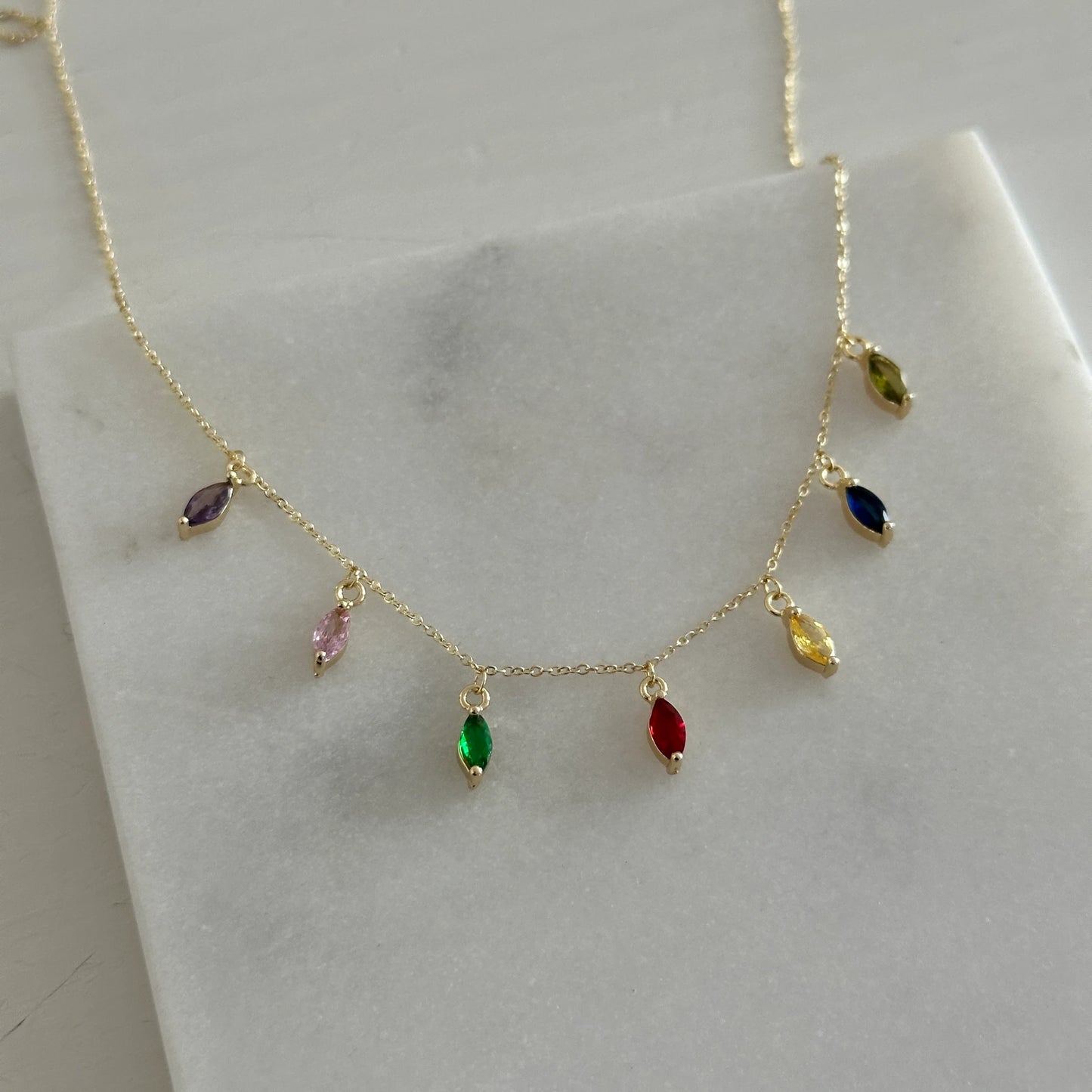 Renkli Sıralı Taş Kuyumcu İşçiliği Kadın Kolye