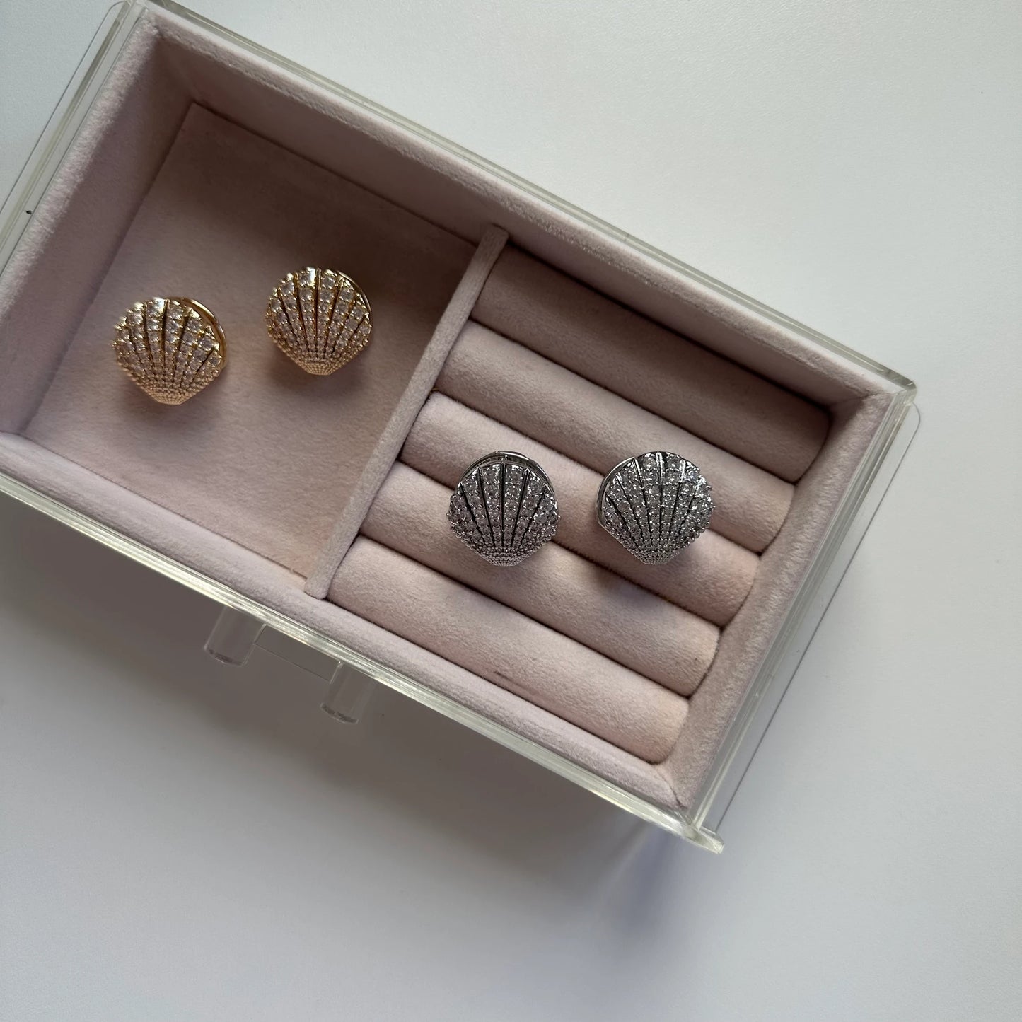 İstiridye Zirkon Taş Küpe