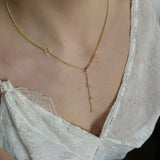 Dekolte İsim Kolye Zirkon Taşlı (925 ayar gümüş)