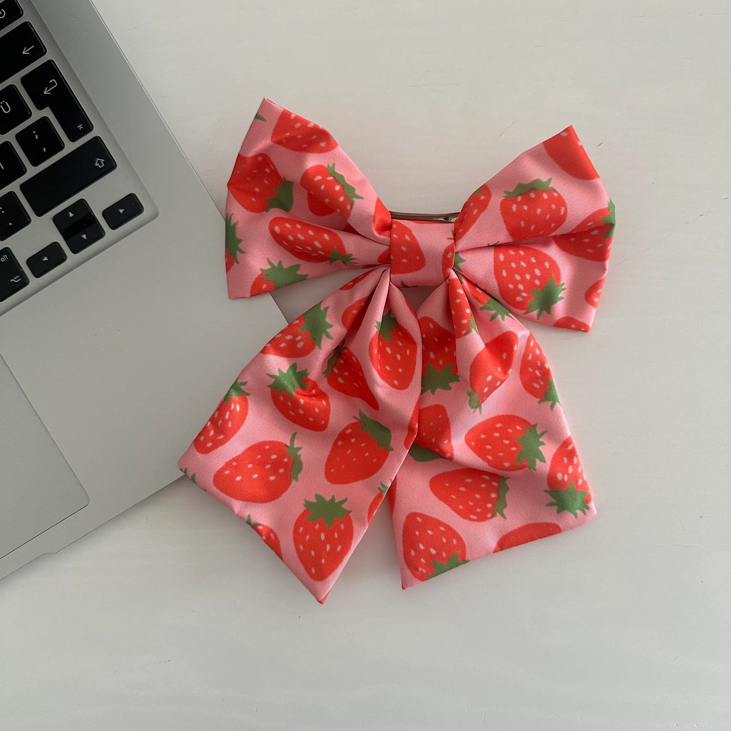 Çilek Kurdele Saten Toka