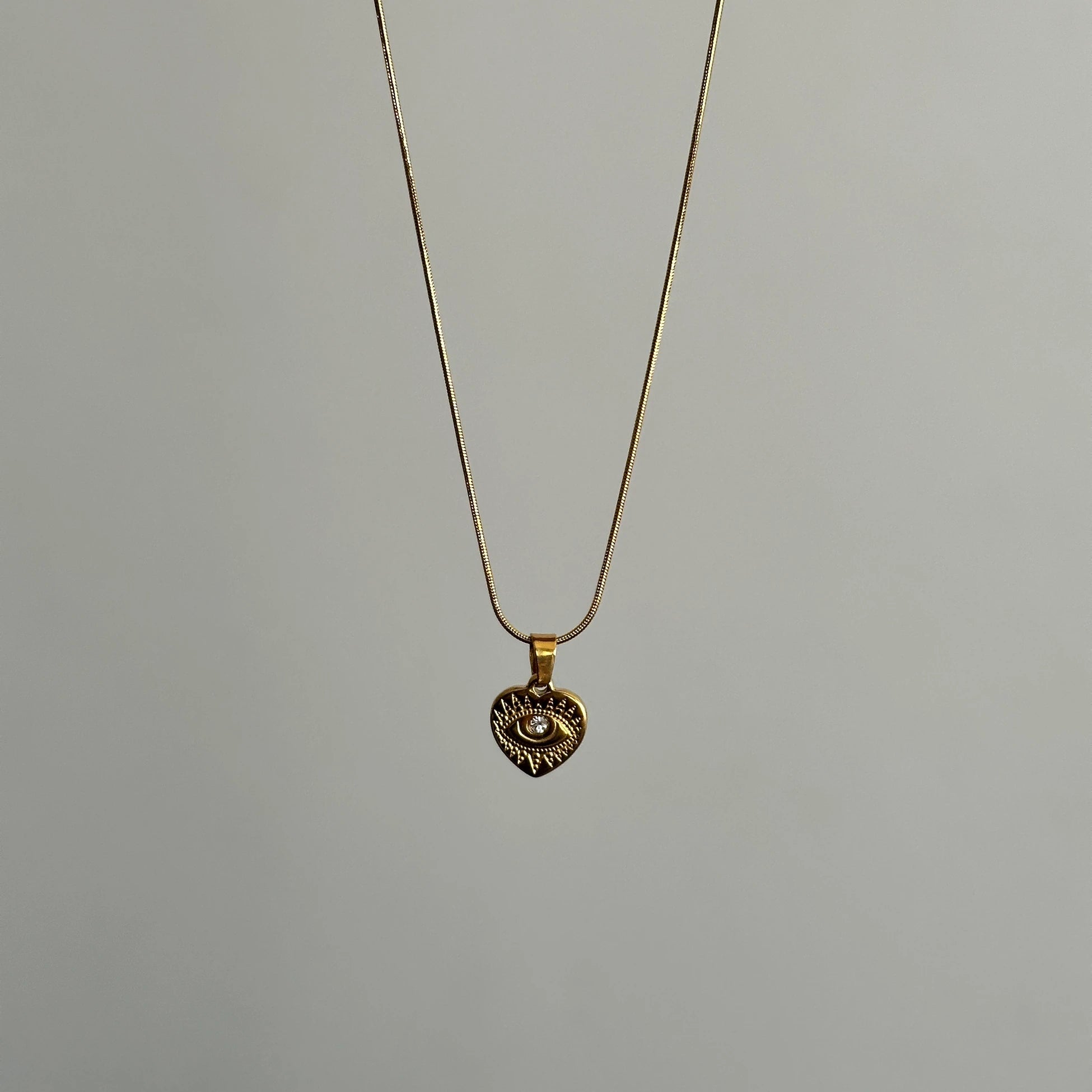 Mini Kalp Göz Çelik Kadın Kolye