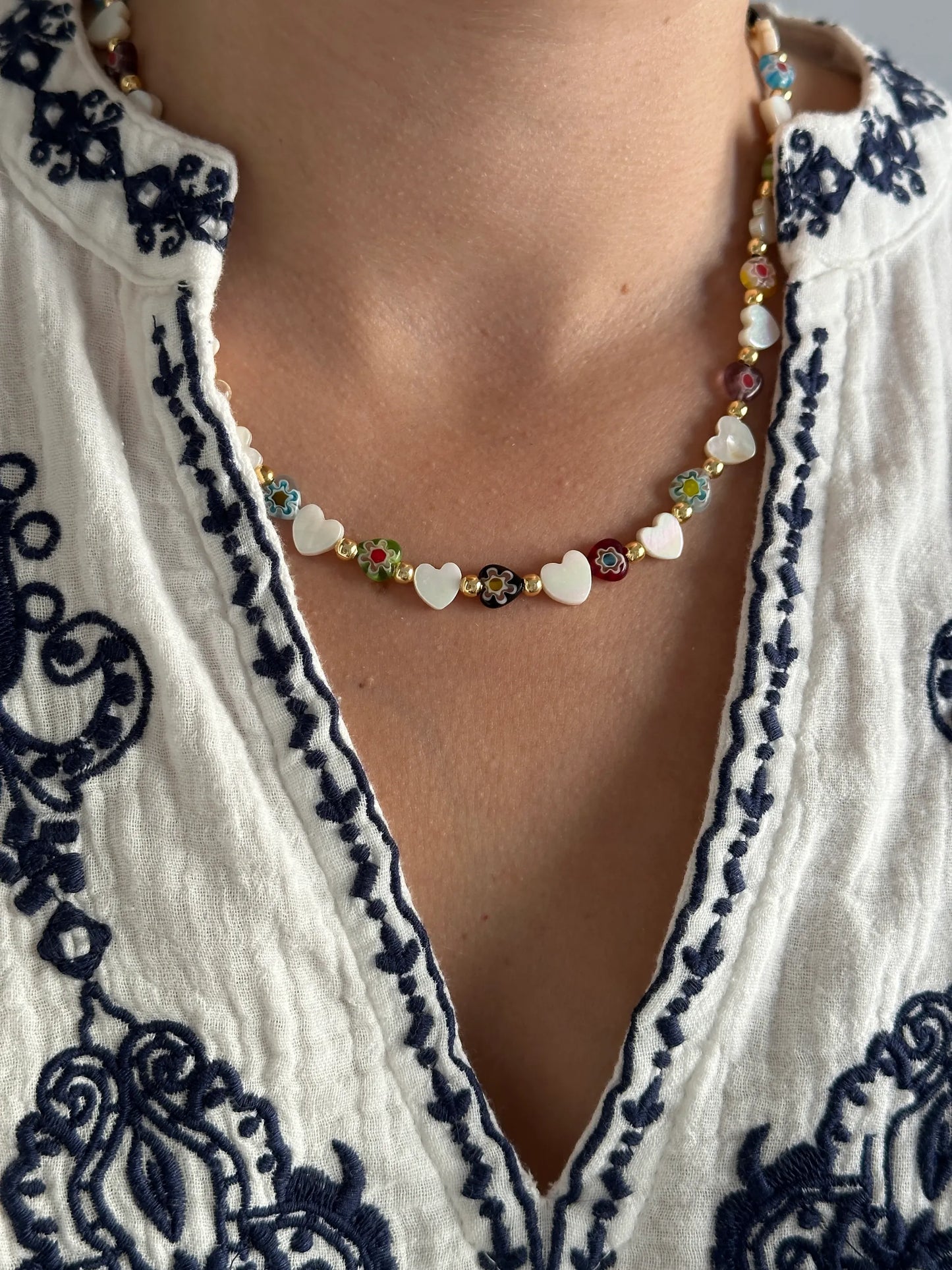 Sedefli Kalp Taş Etnik Tasarım Kolye