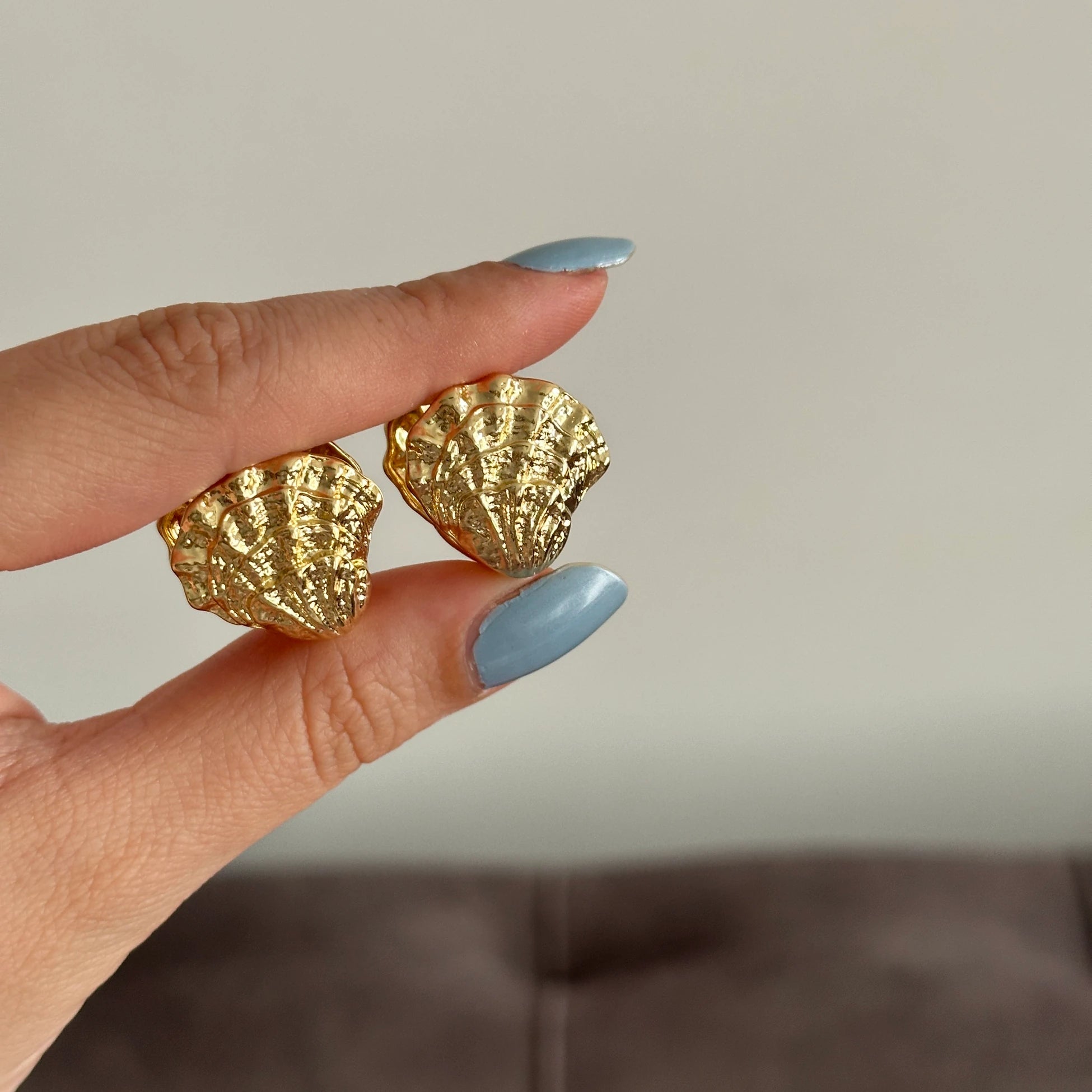 Minimal Çift Taraflı İstiridye Kabuk Kadın Kolye