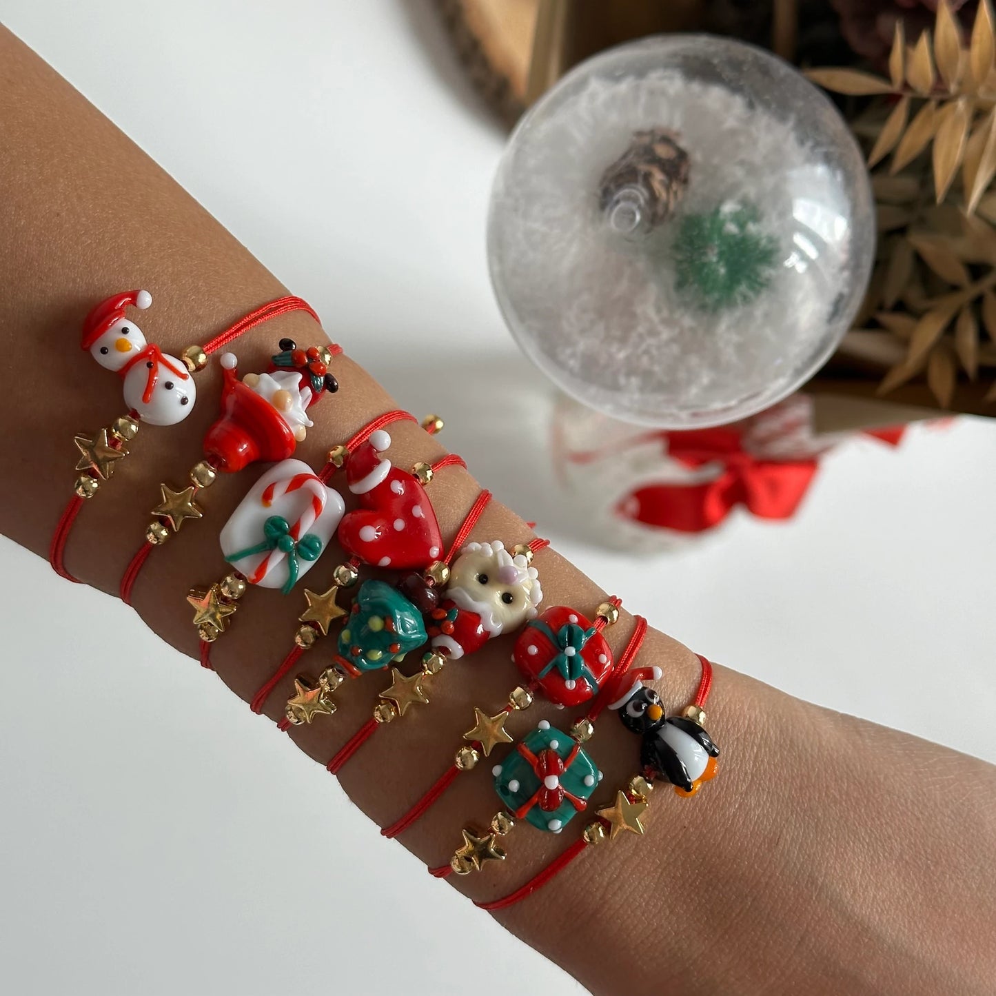 Yılbaşı Penguen Murano Cam Boncuk Kişiye Özel Harf Kadın Şans Bilekliği