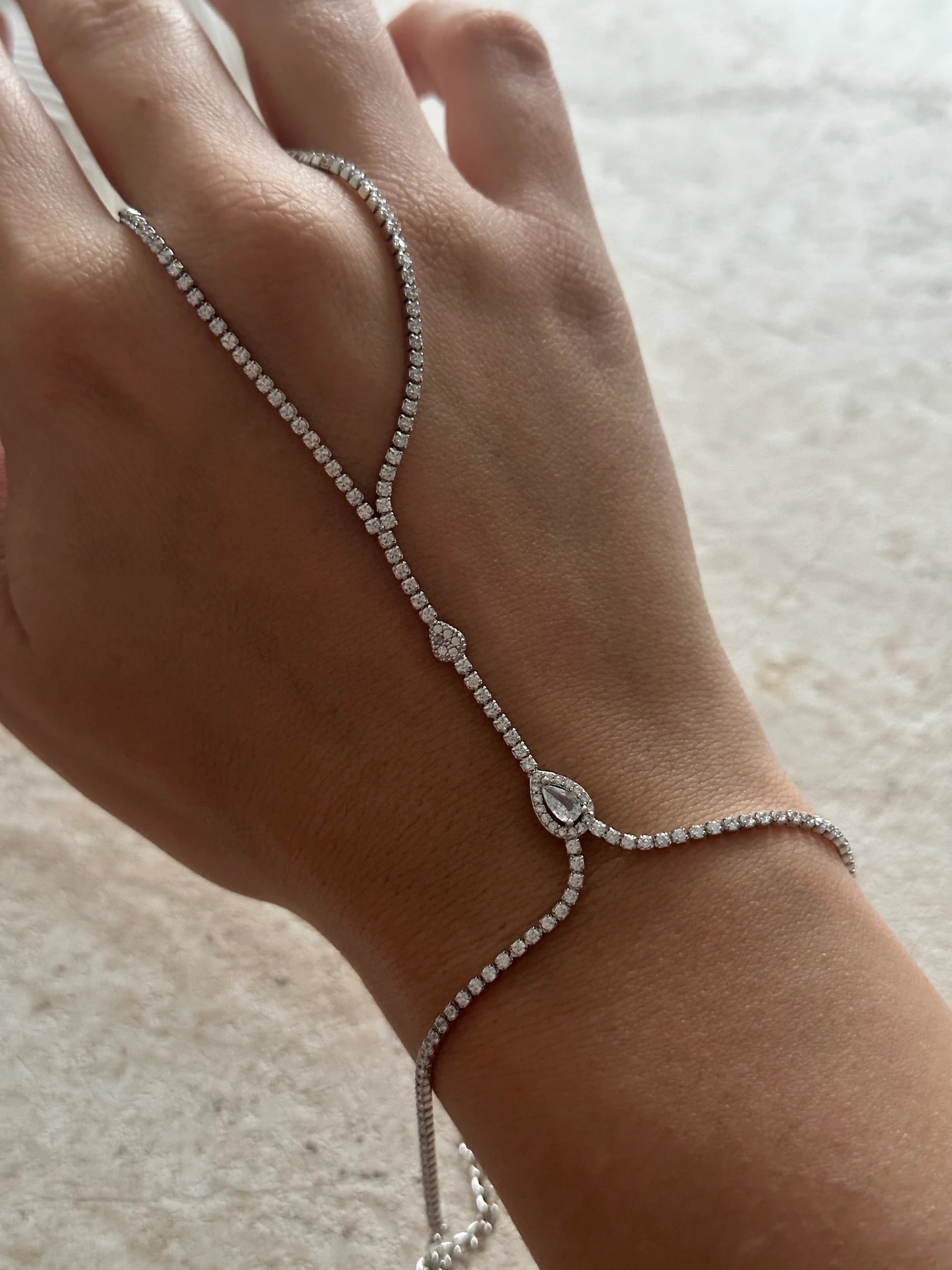 Damla Taş Zirkon Su Yolu Kadın Şahmeran