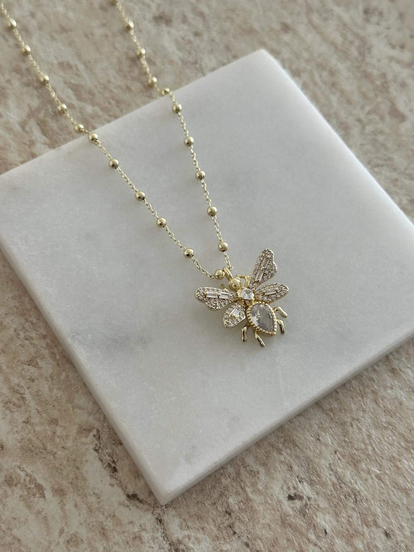 Arı VIP Kadın Kolye