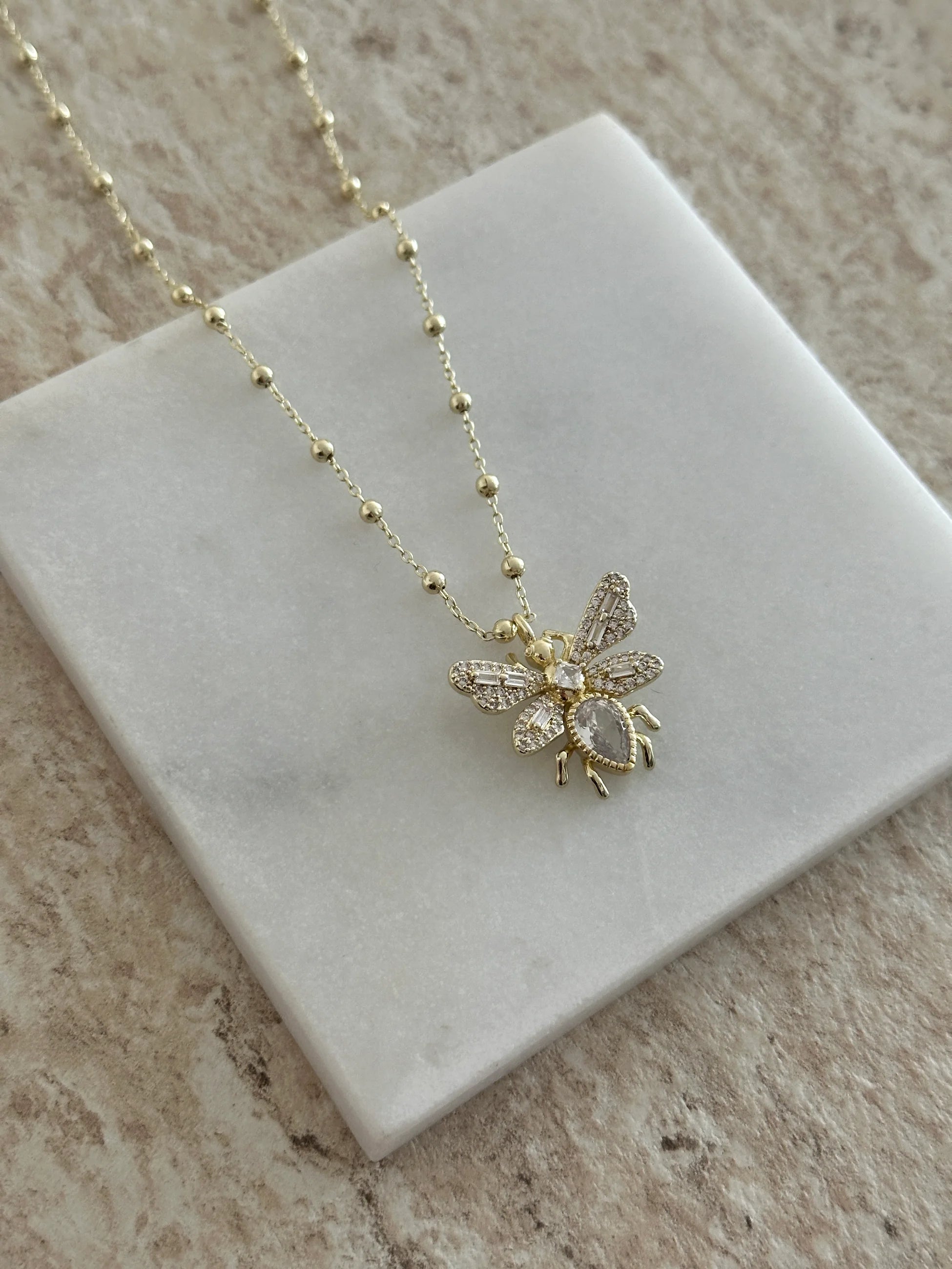 Arı VIP Kadın Kolye