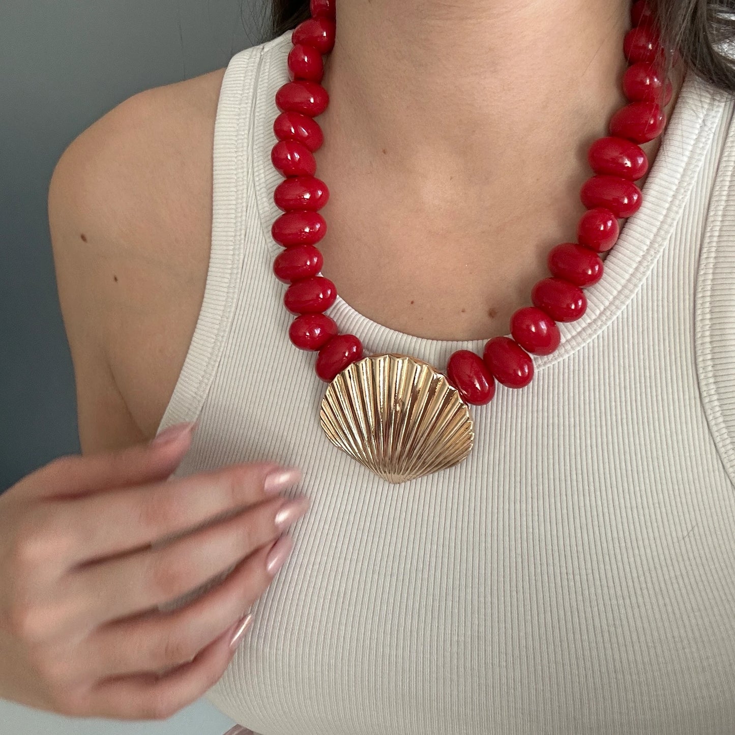 Deniz Kabuğu Renkli Taş Kadın Kolye