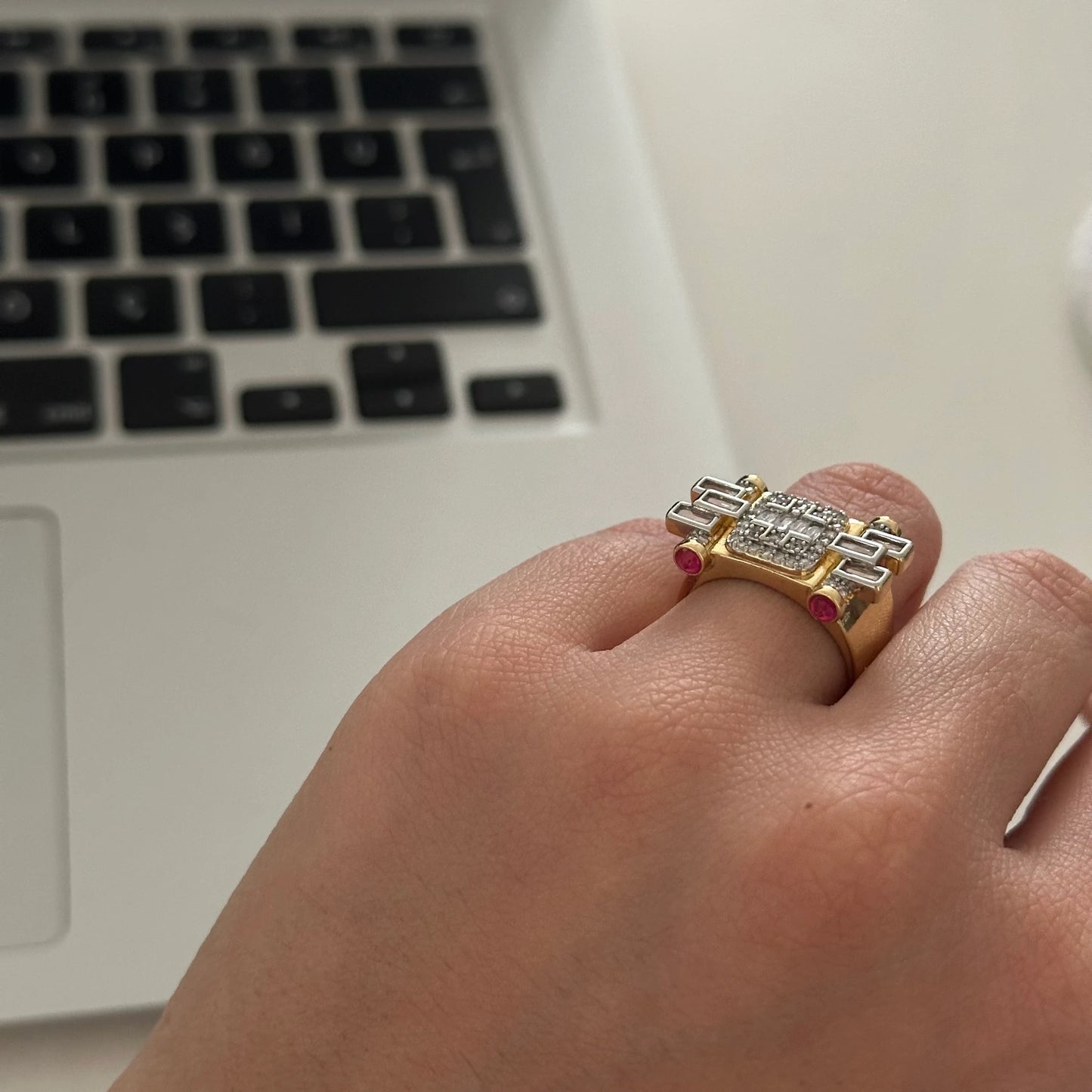 Kare Taş Antik Yüzük