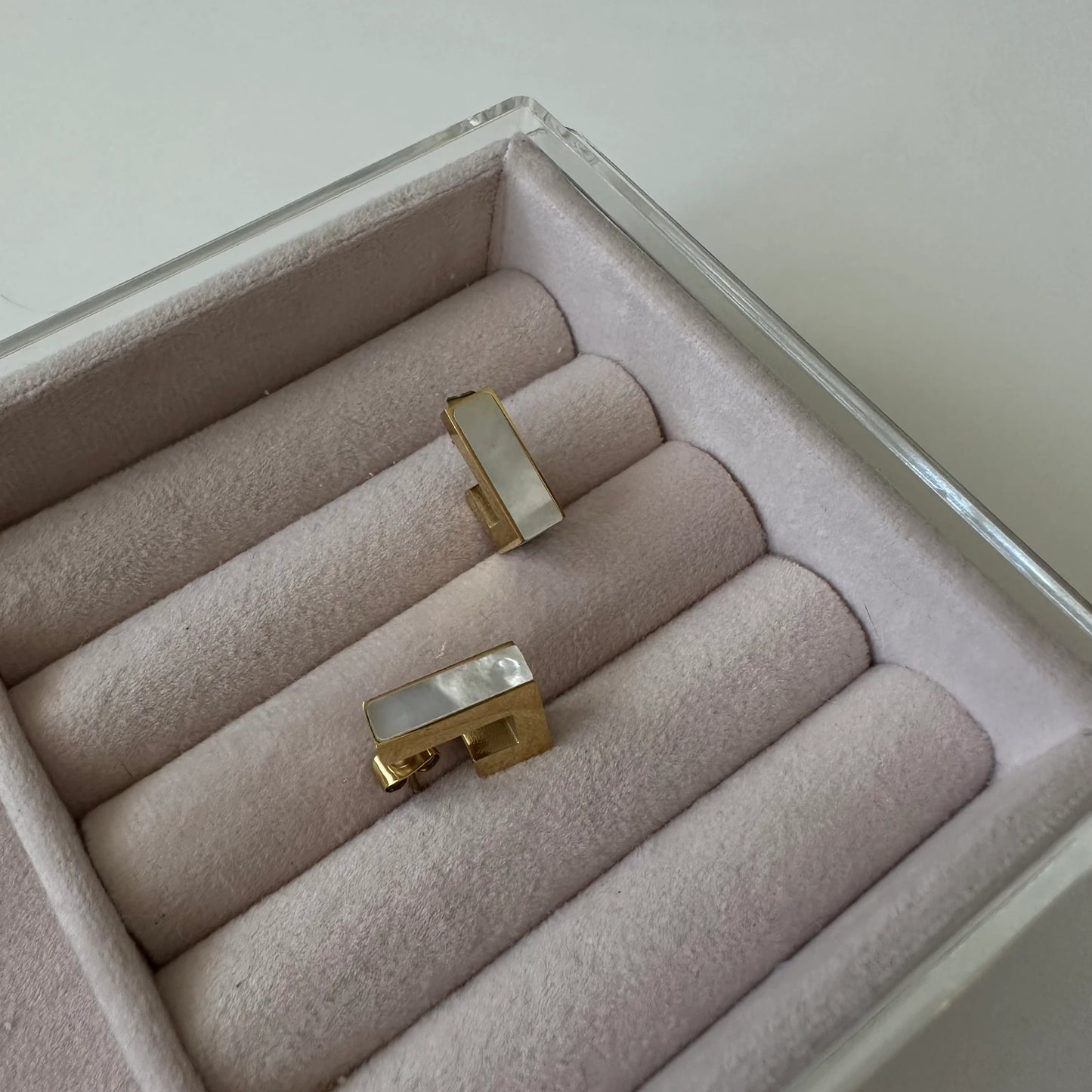 Sedef Mini Çelik Küpe