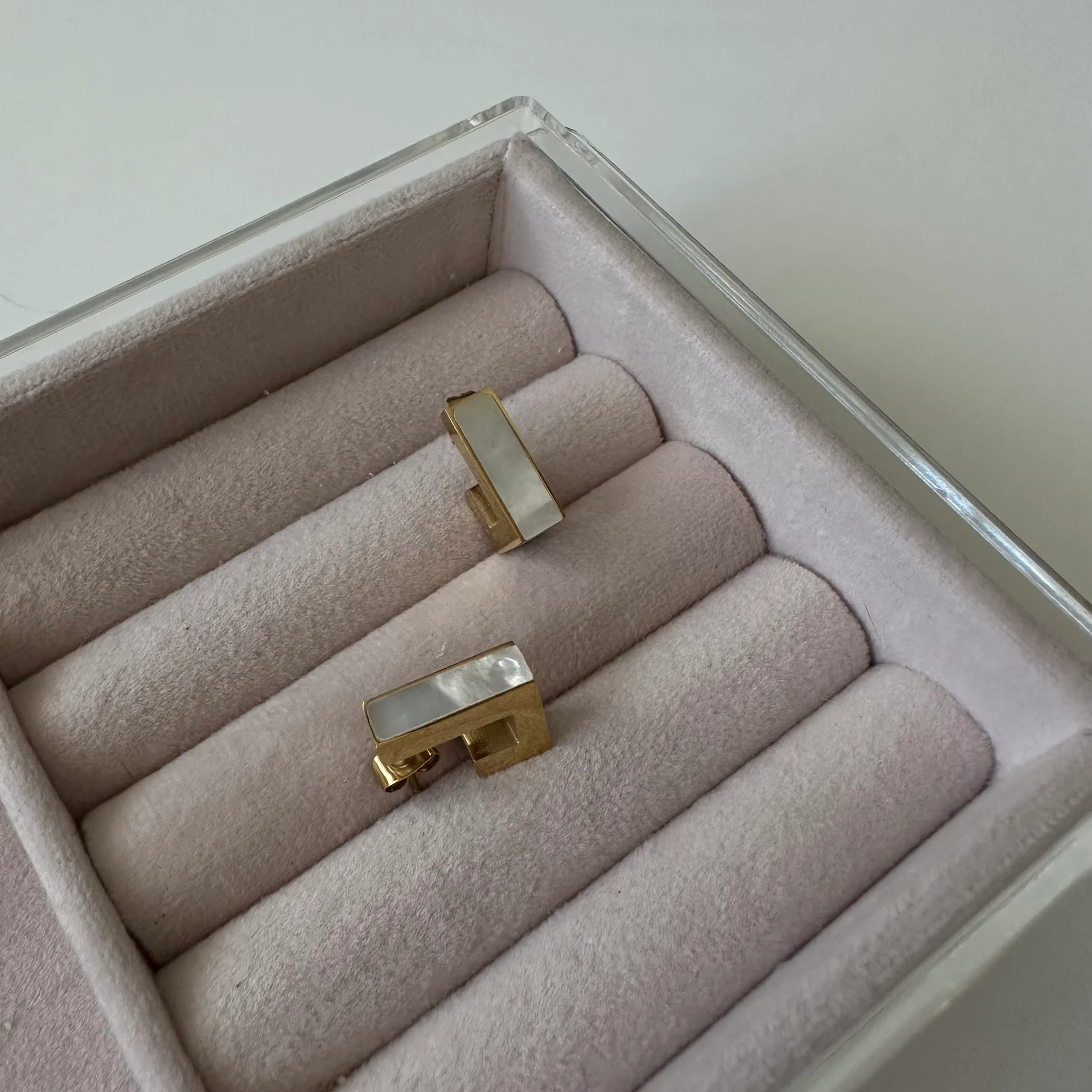 Sedef Mini Çelik Küpe