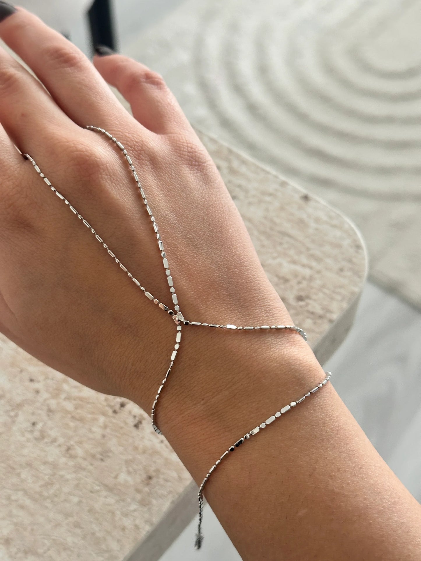 Gümüş Renk Kadın Şahmeran