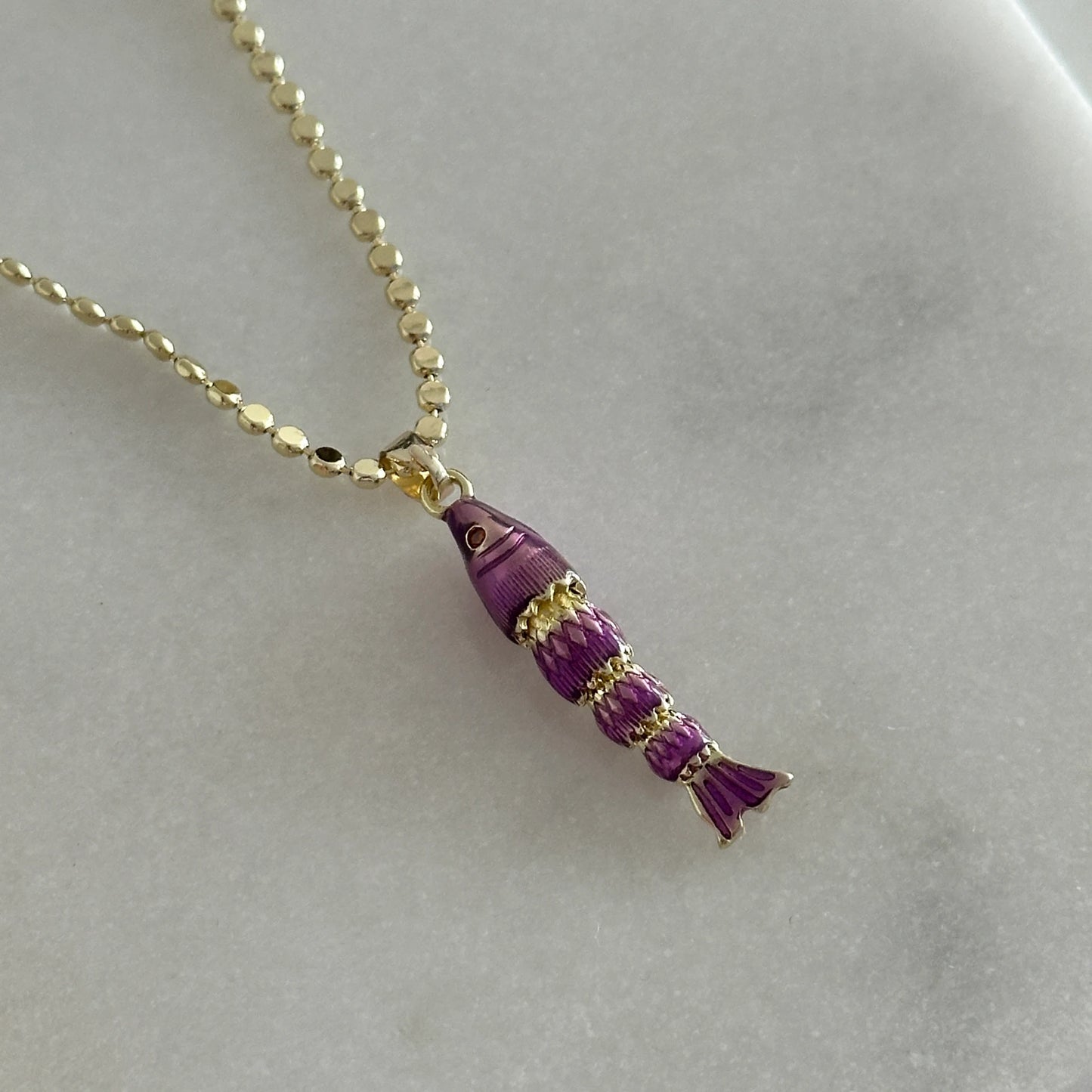 Mor Mini Hareketli Balık Kadın Kolye
