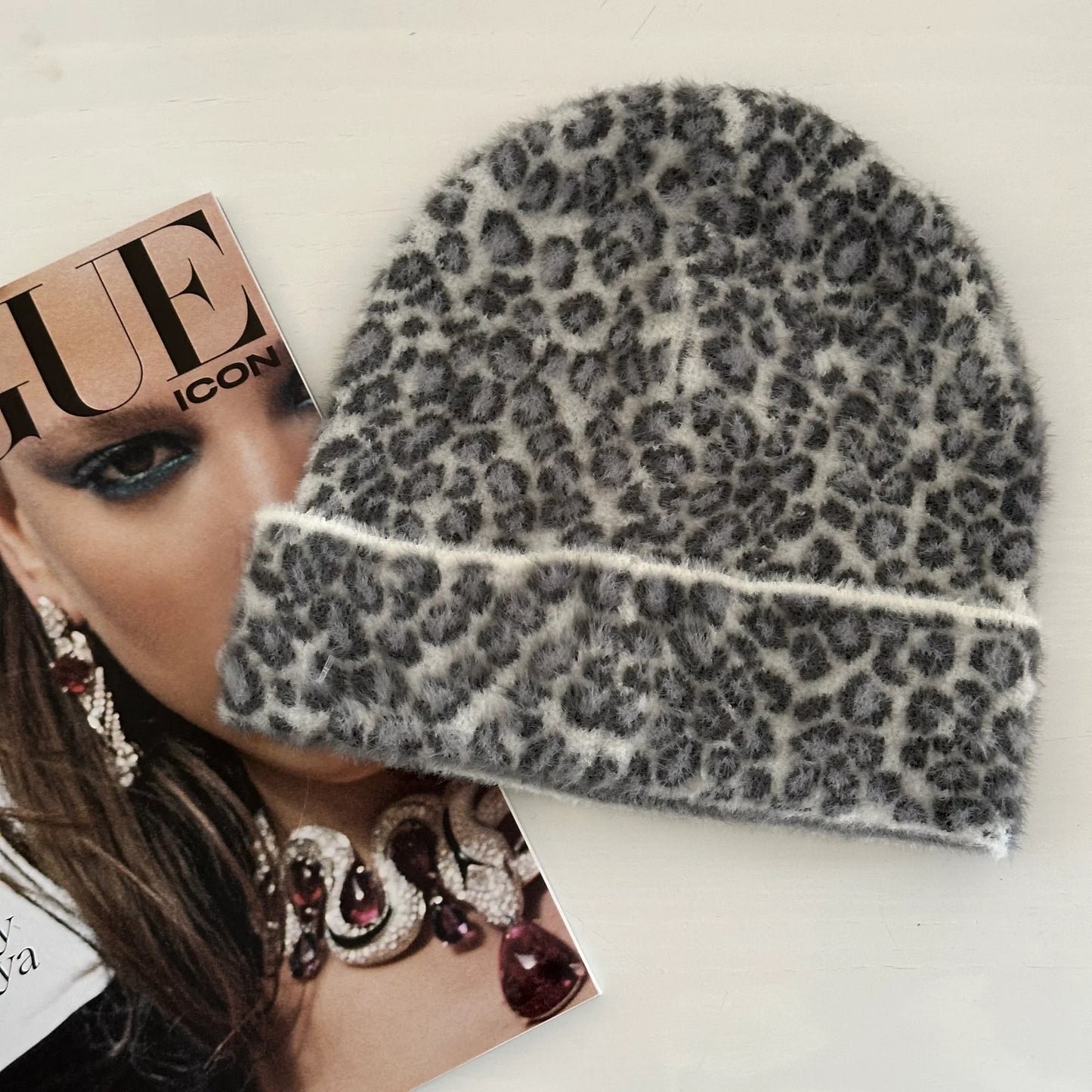 Siyah Angora Leopar Kadın Bere