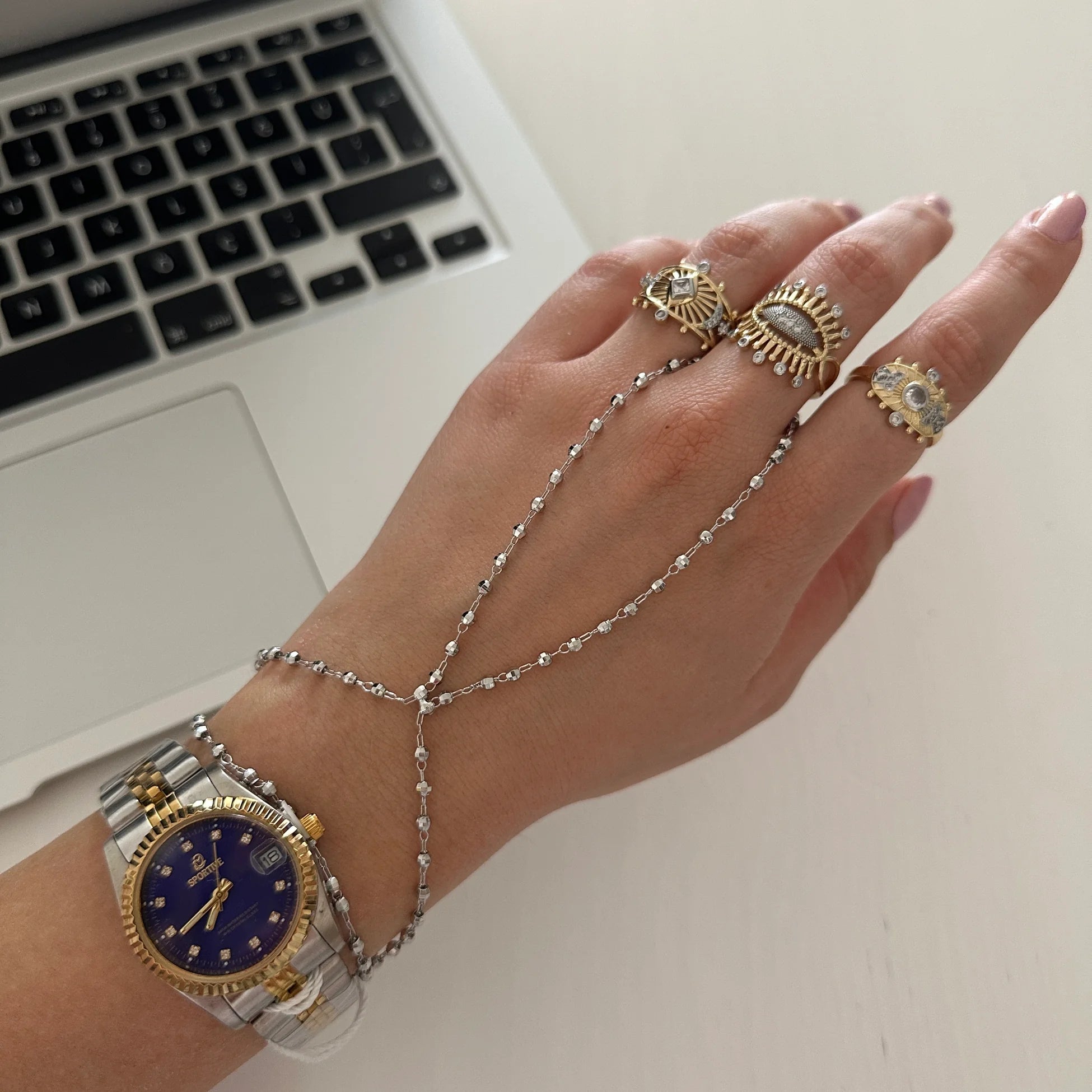 Dorika Kadın Şahmeran