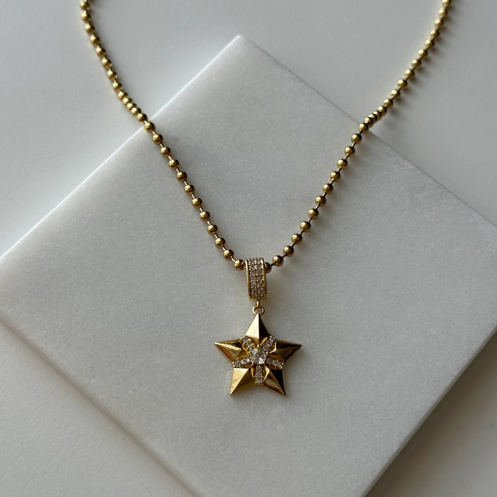 Top Zincir Yıldız Kolye