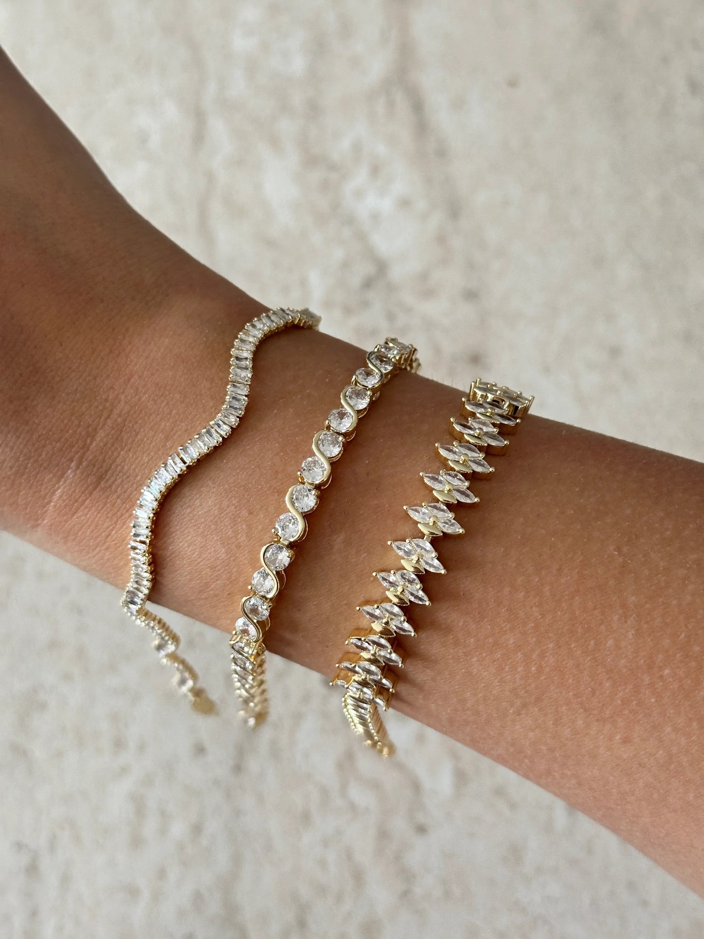 Dalga Su Yolu Altın Kaplama Kadın Bileklik